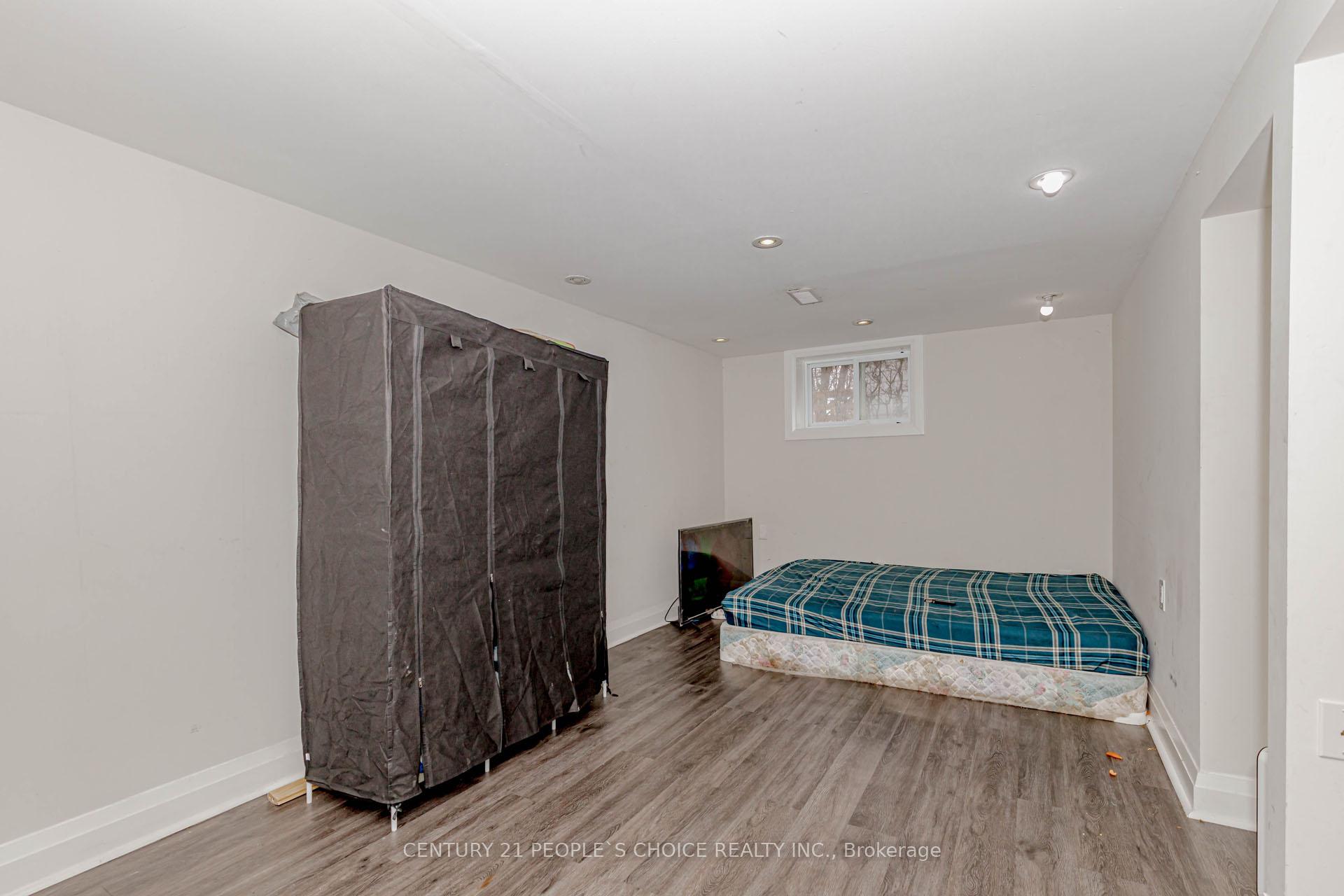 Photo 36 of 22 Rogers Road, Brampton, Brampton West — HOMEH