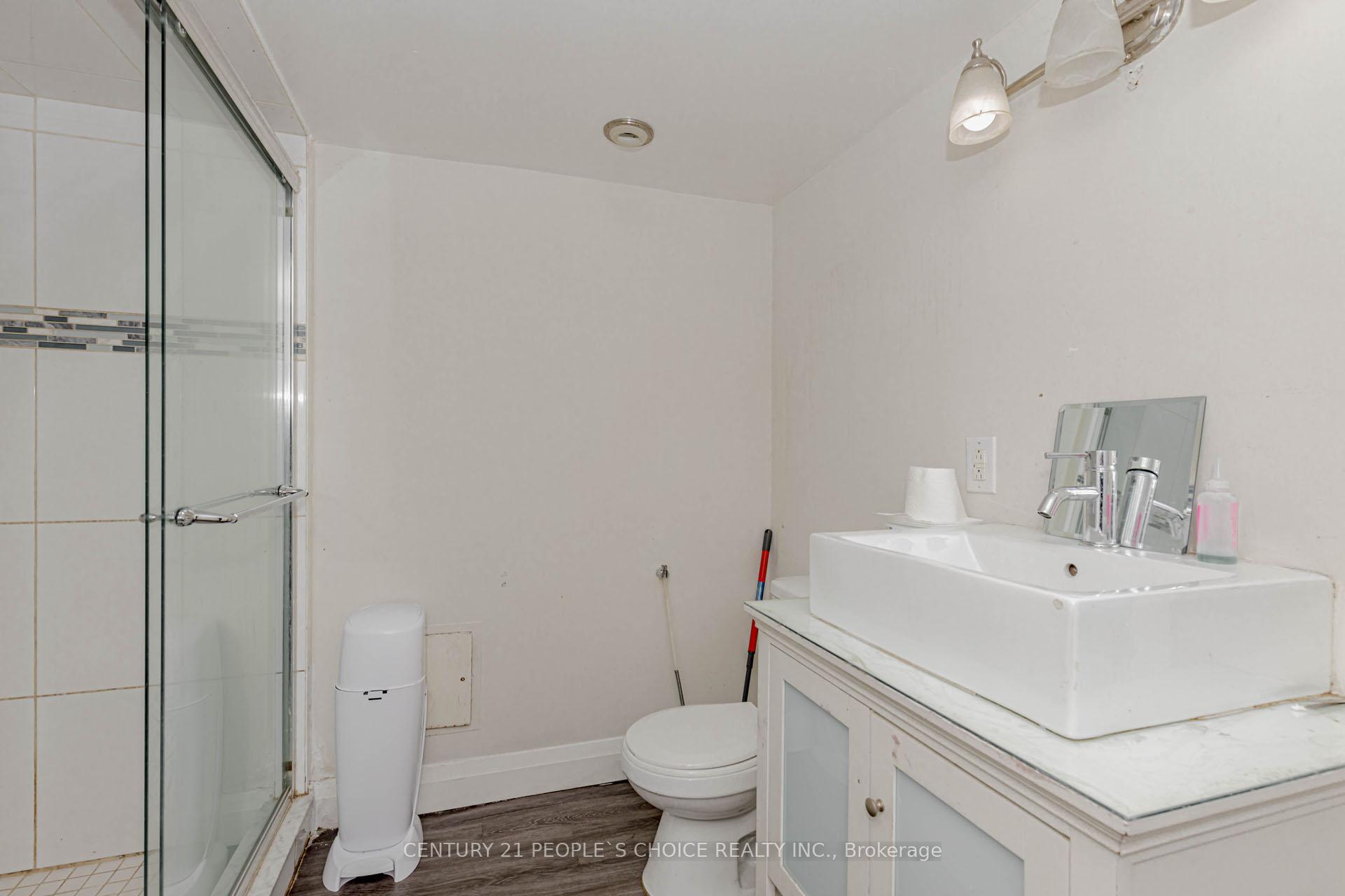 Photo 38 of 22 Rogers Road, Brampton, Brampton West — HOMEH