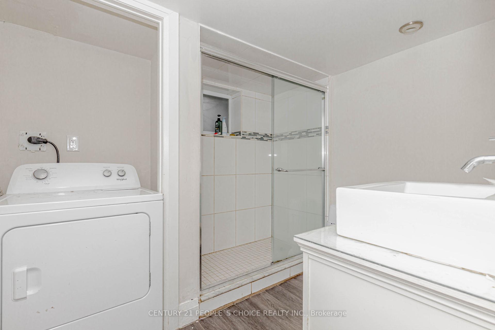 Photo 35 of 22 Rogers Road, Brampton, Brampton West — HOMEH