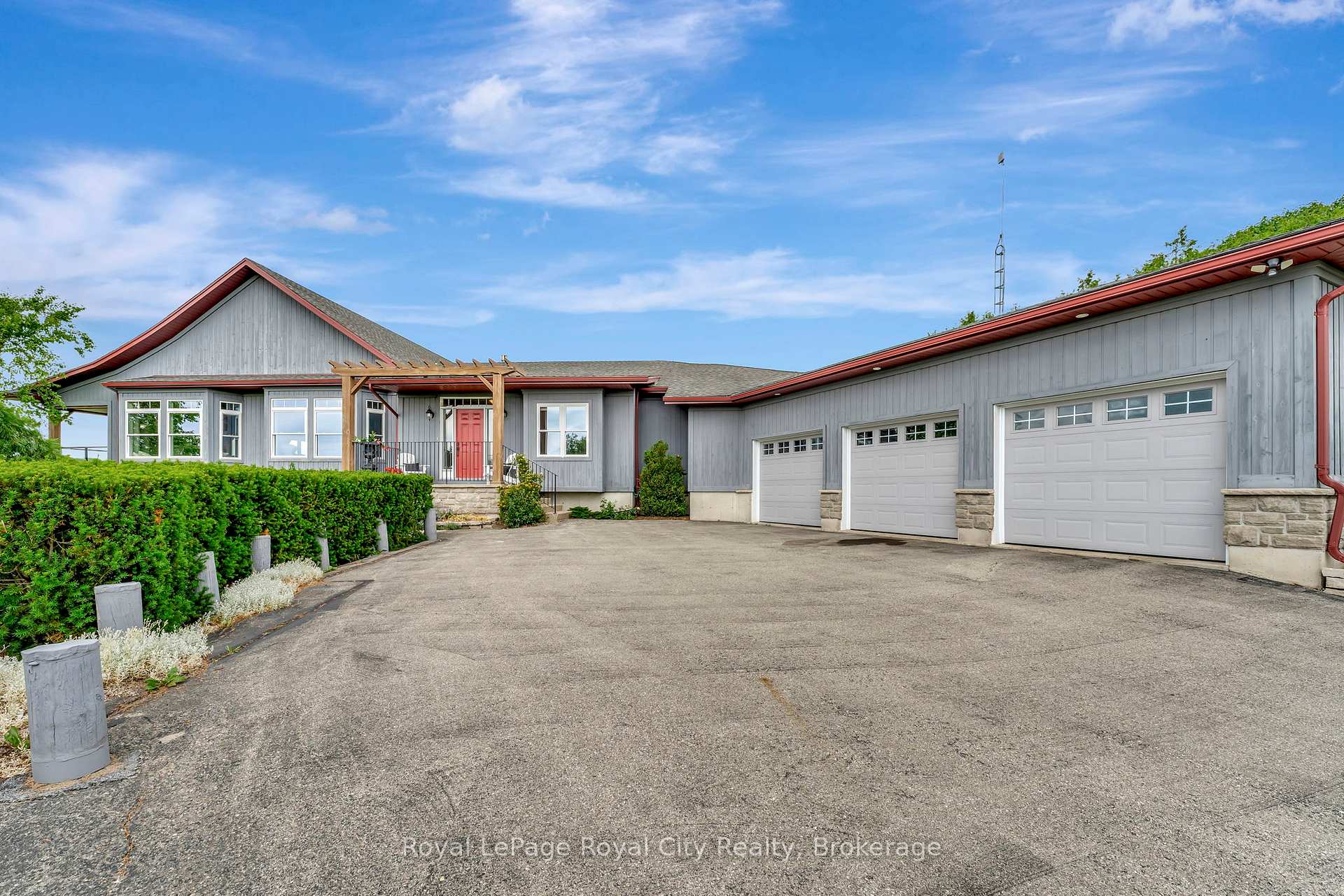 Photo 2 of 7122 Gore Road, Puslinch, Crieff/Aikensville/Killean — HOMEH