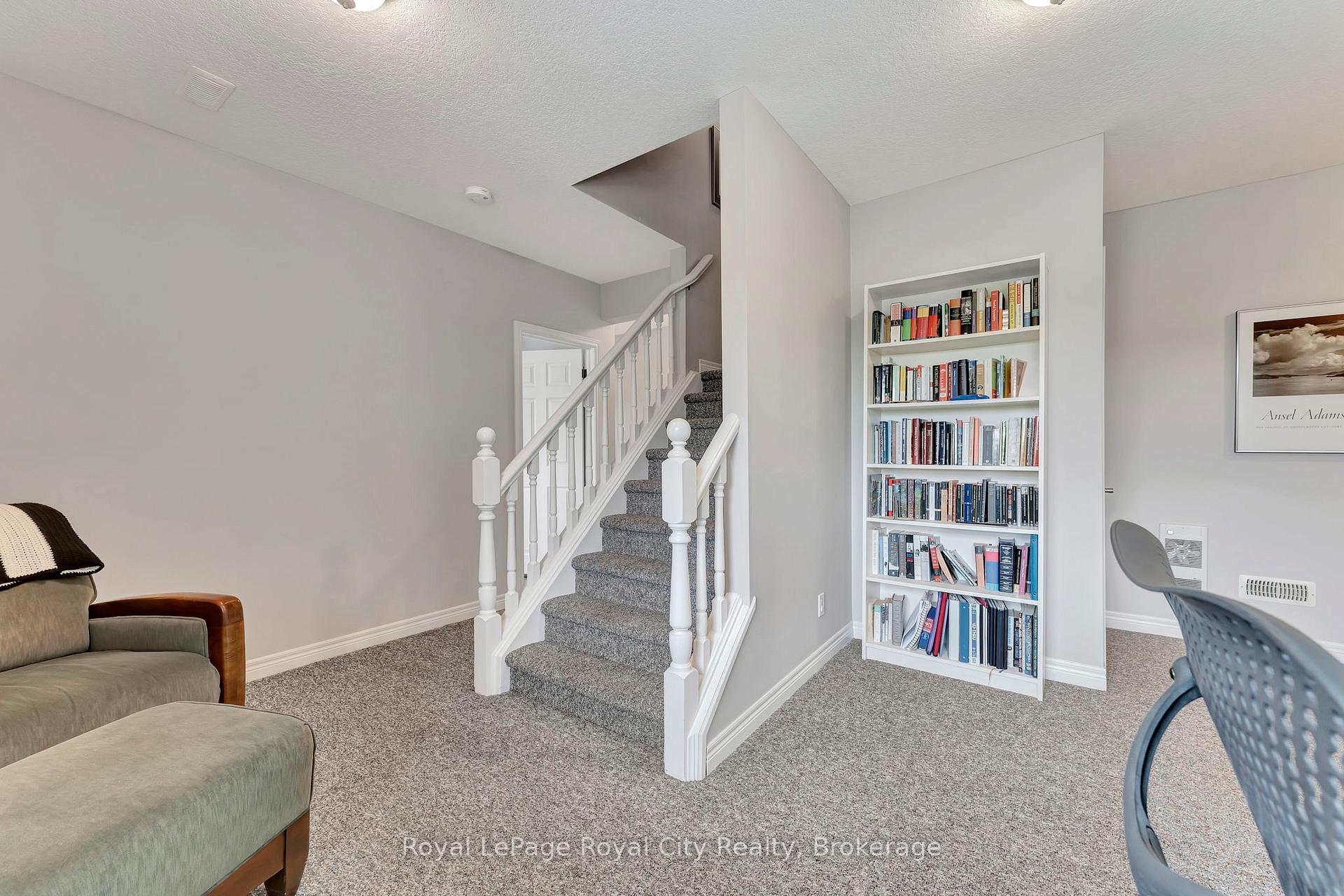Photo 12 of 7122 Gore Road, Puslinch, Crieff/Aikensville/Killean — HOMEH