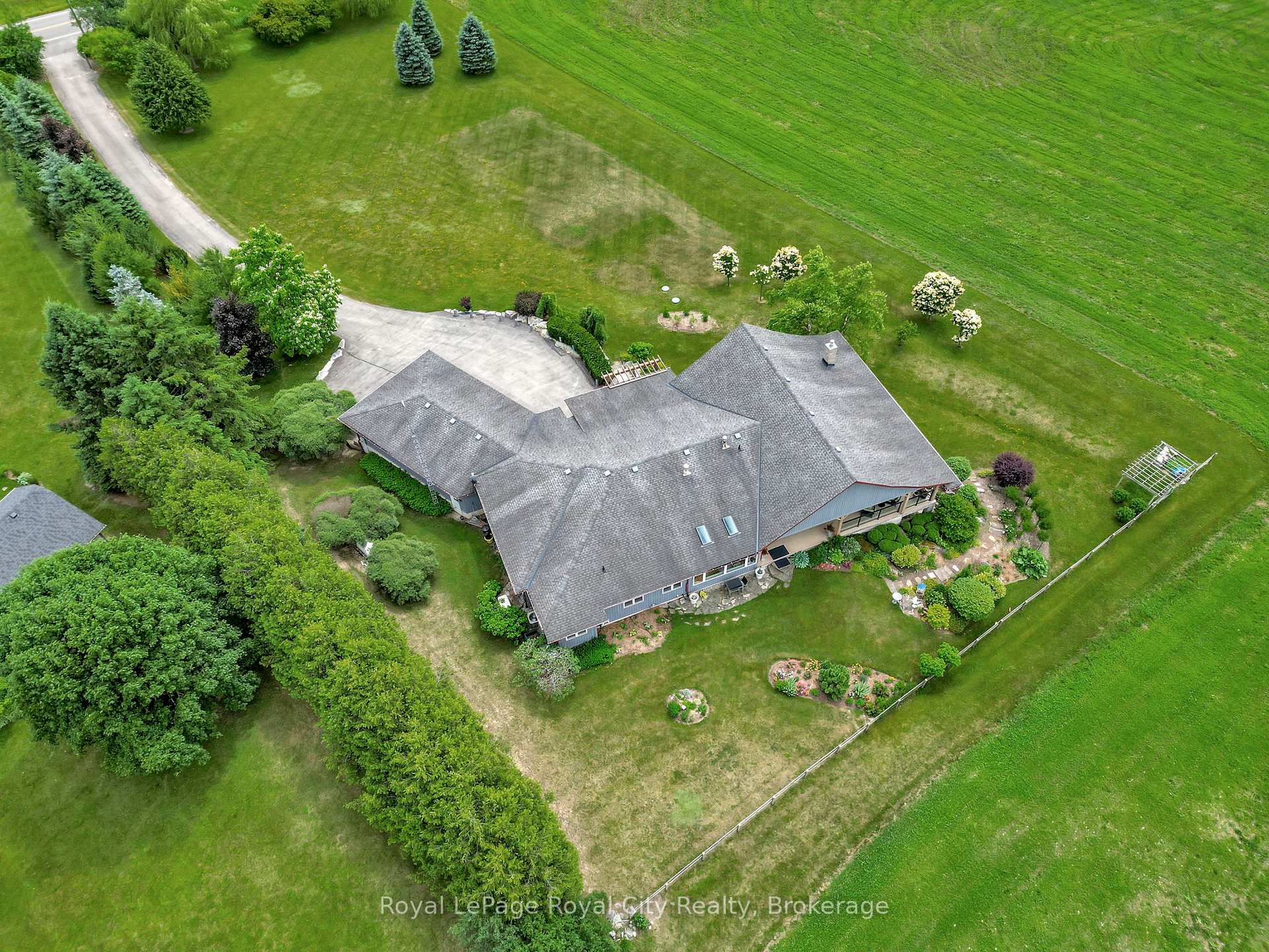 Photo 42 of 7122 Gore Road, Puslinch, Crieff/Aikensville/Killean — HOMEH