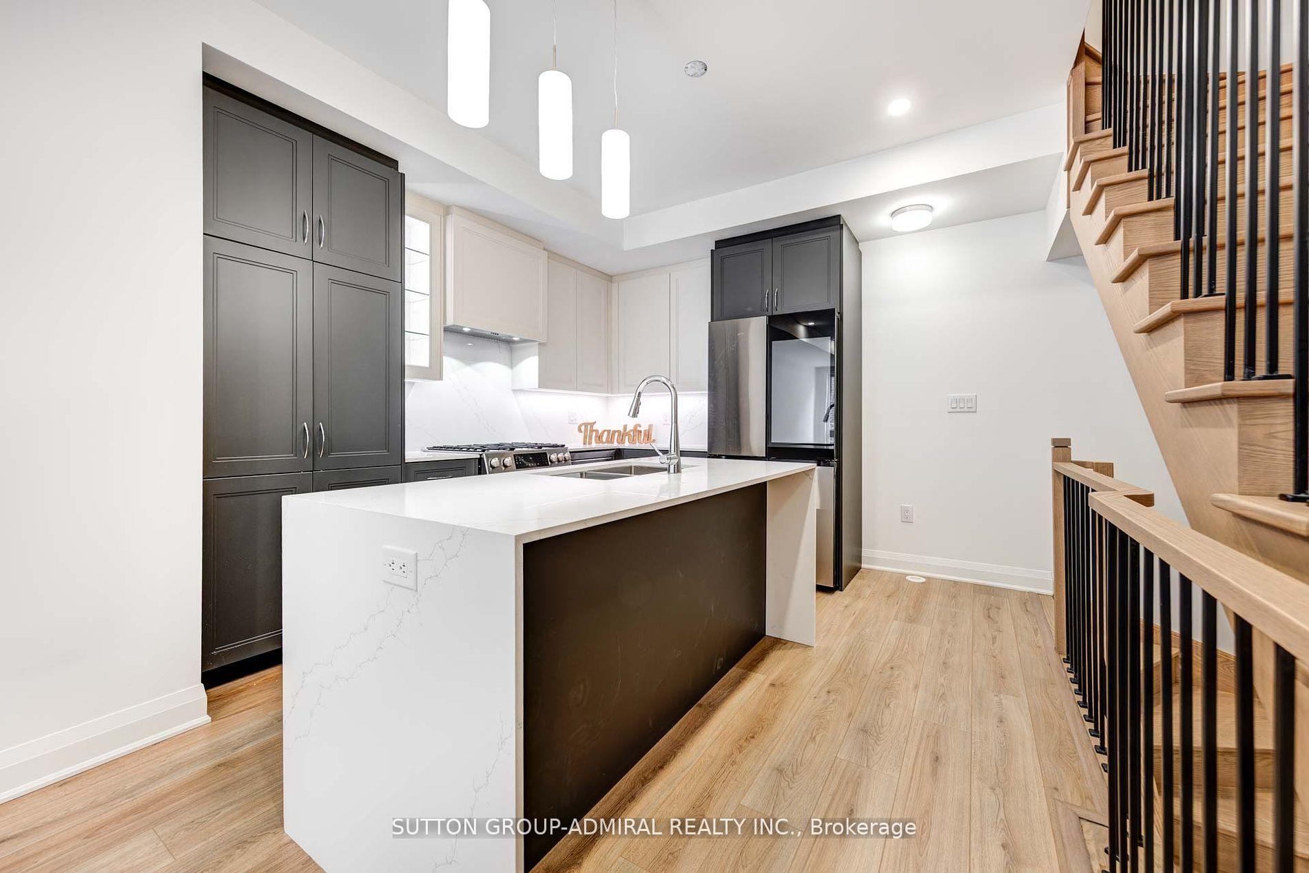 Photo 8 of 54 Chelsey Street, Vaughan, Uplands — HOMEH