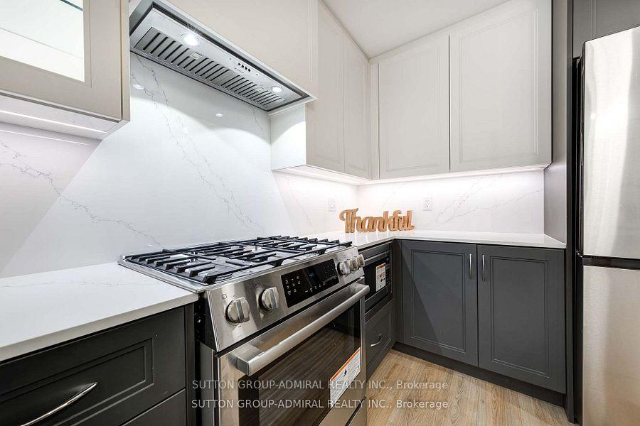 Photo 4 of 54 Chelsey Street, Vaughan, Uplands — HOMEH