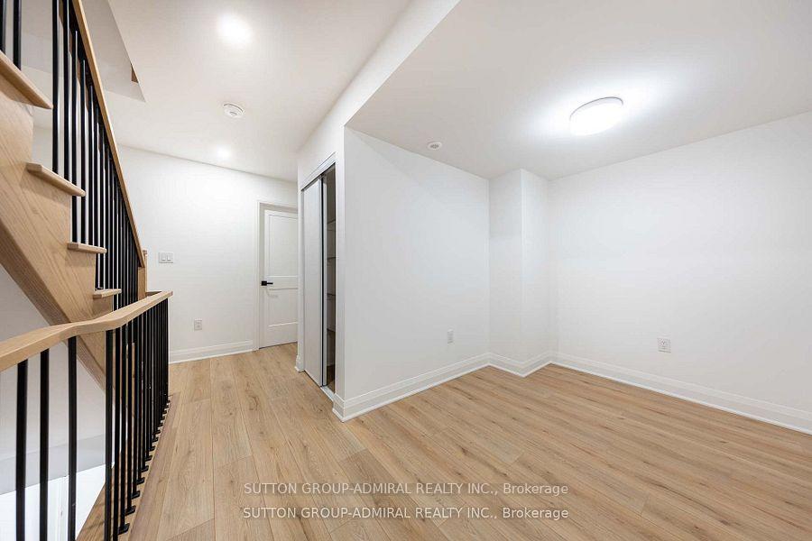 Photo 12 of 54 Chelsey Street, Vaughan, Uplands — HOMEH