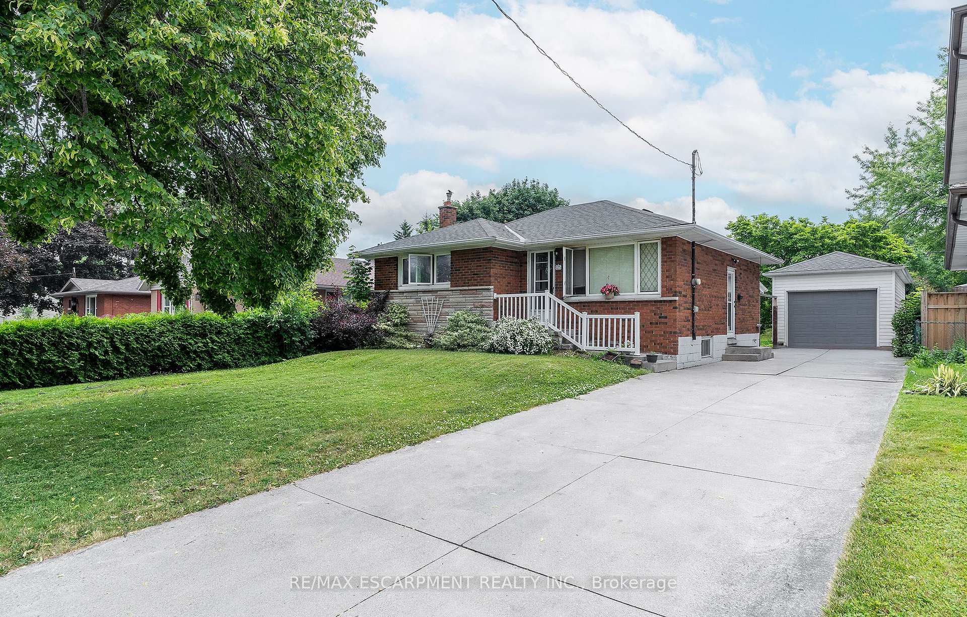 Photo 12 of 125 West 28th Street, Hamilton, Westcliffe — HOMEH