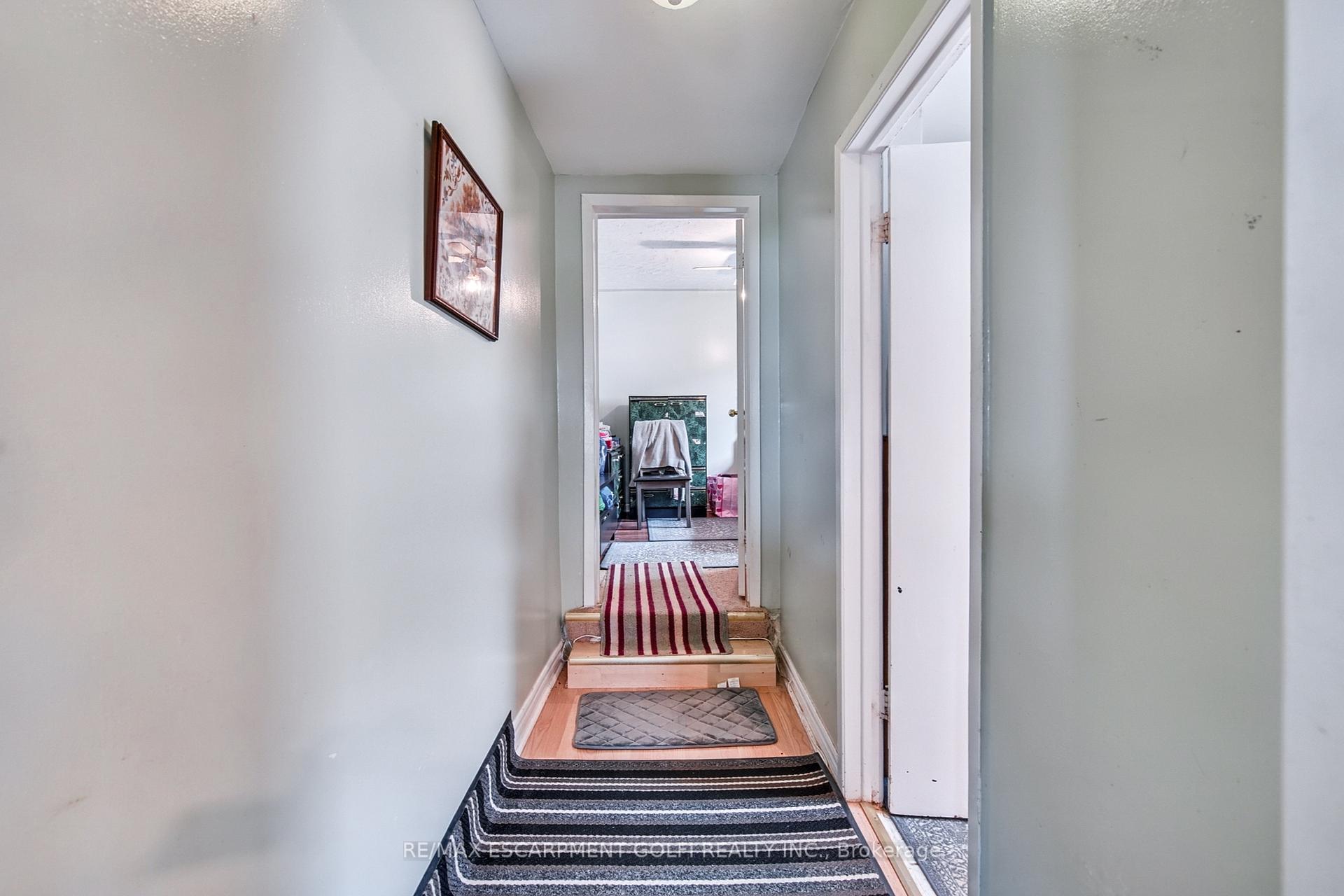 Photo 8 of 412 Red Oak Avenue, Hamilton, Stoney Creek — HOMEH