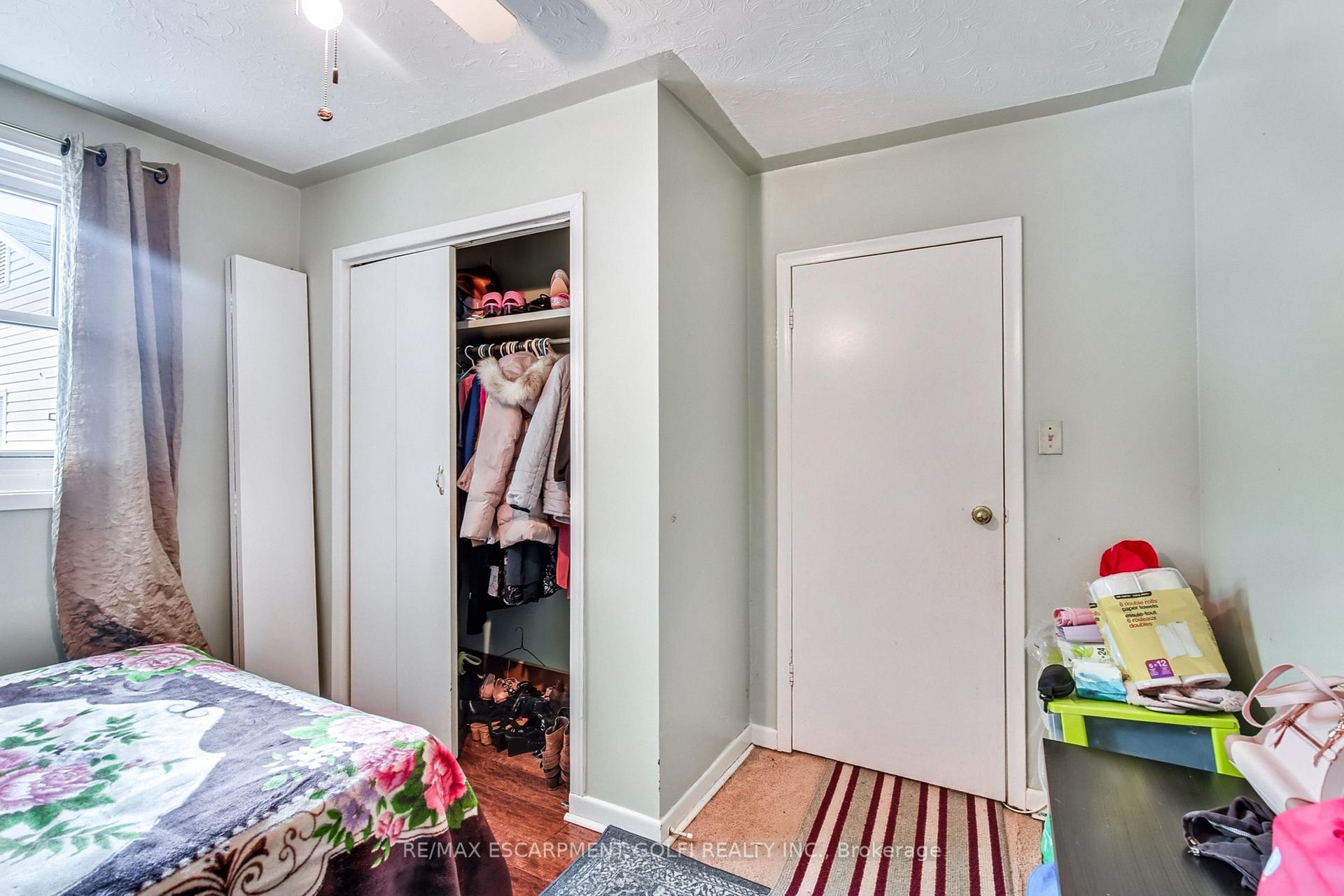 Photo 16 of 412 Red Oak Avenue, Hamilton, Stoney Creek — HOMEH