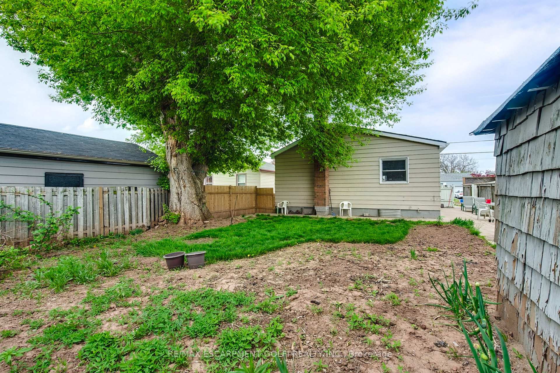 Photo 21 of 412 Red Oak Avenue, Hamilton, Stoney Creek — HOMEH