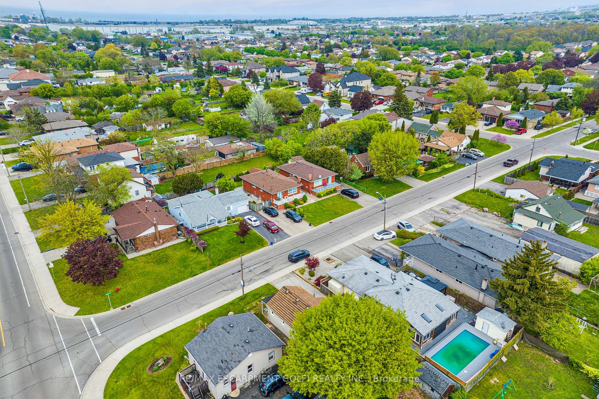 Photo 38 of 412 Red Oak Avenue, Hamilton, Stoney Creek — HOMEH