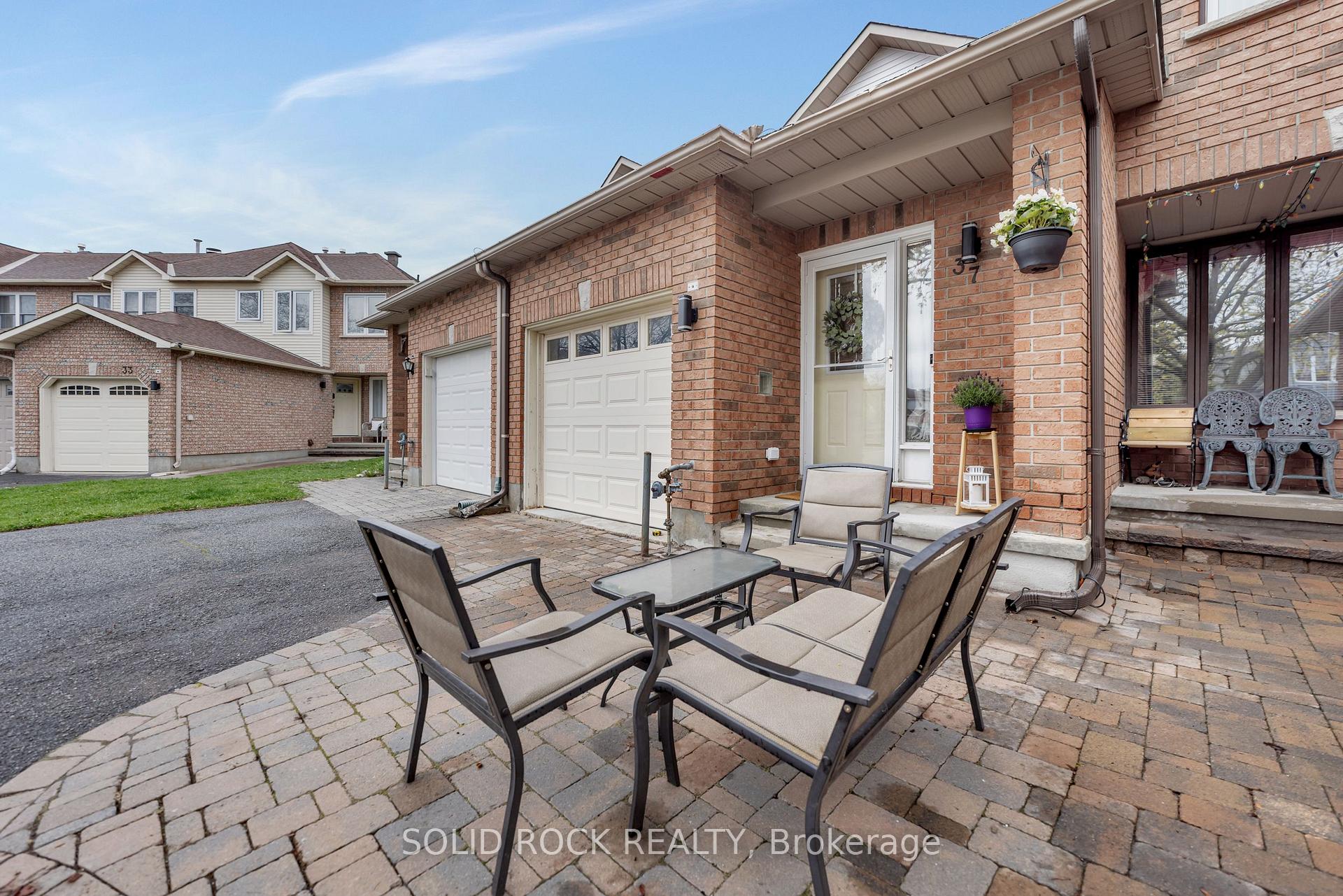 Front of 37 Grenadier Way