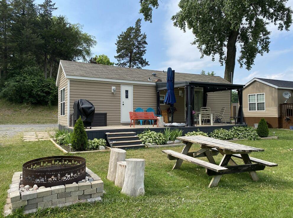 Front of Unit BSL03, 486 County Road 18