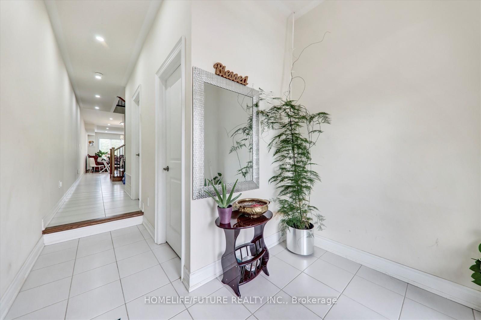 Photo 7 of 12 Ryler Way, Markham, Cedarwood — HOMEH