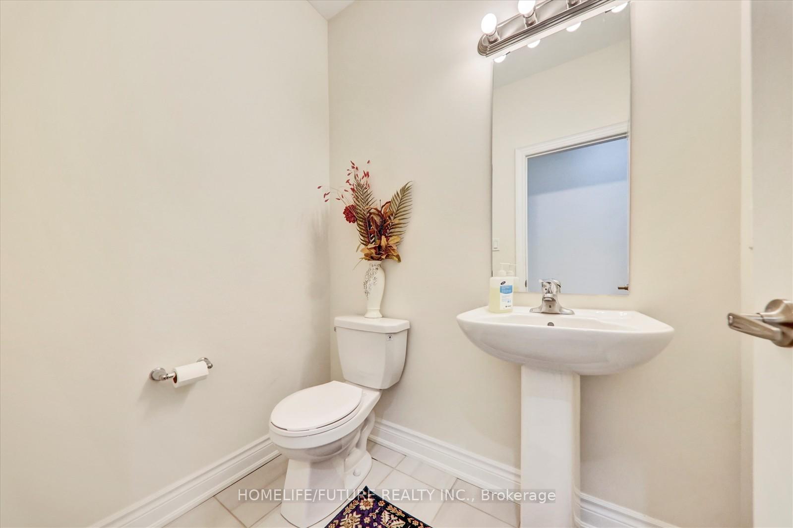 Photo 11 of 12 Ryler Way, Markham, Cedarwood — HOMEH