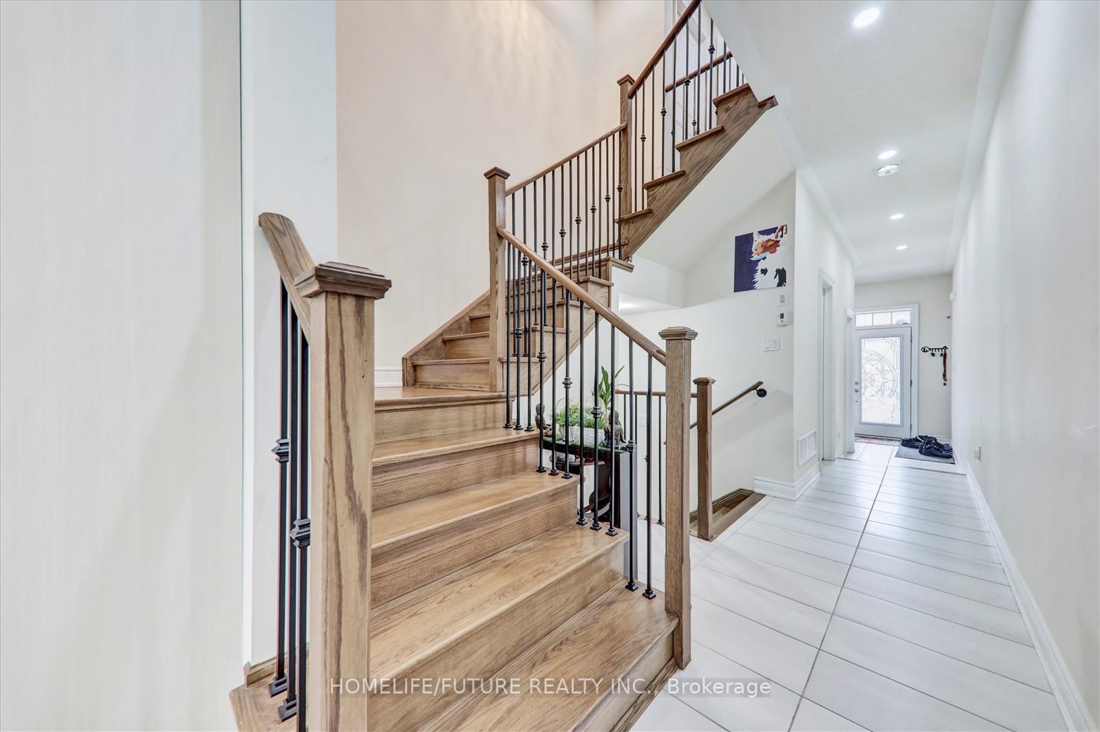 Photo 17 of 12 Ryler Way, Markham, Cedarwood — HOMEH