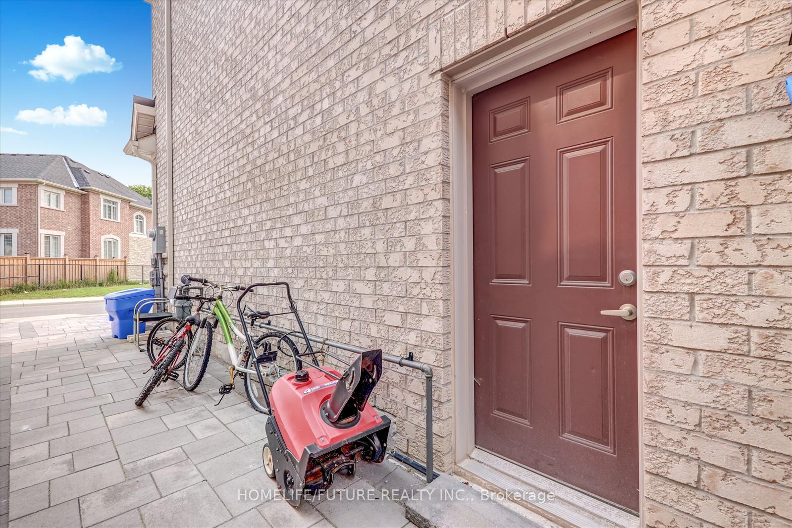 Photo 31 of 12 Ryler Way, Markham, Cedarwood — HOMEH