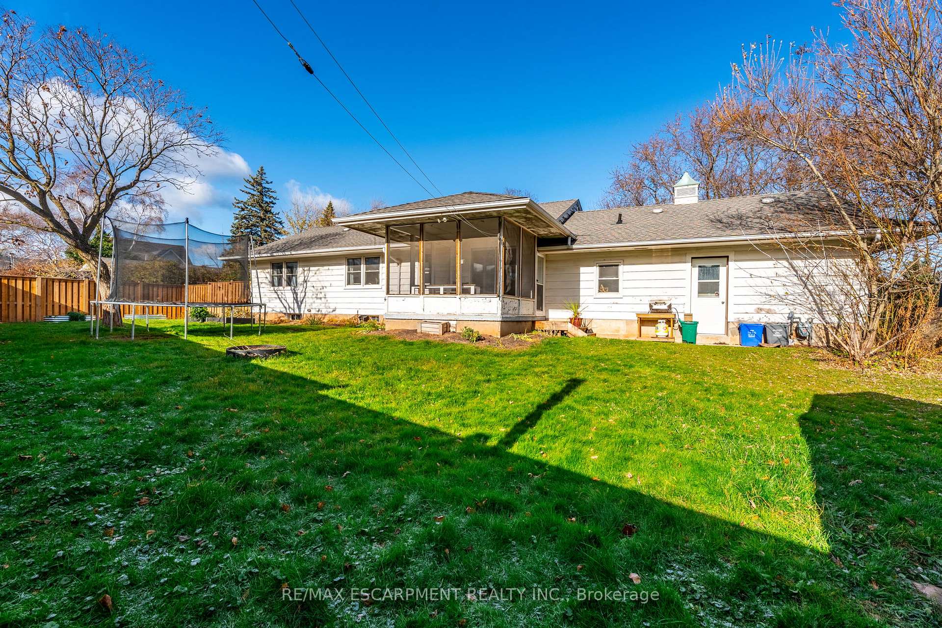 Photo 9 of 248 Main Street, Grimsby, Grimsby Escarpment — HOMEH