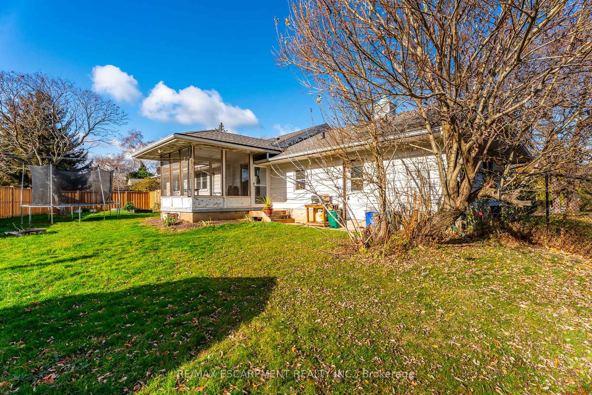 Photo 7 of 248 Main Street, Grimsby, Grimsby Escarpment — HOMEH