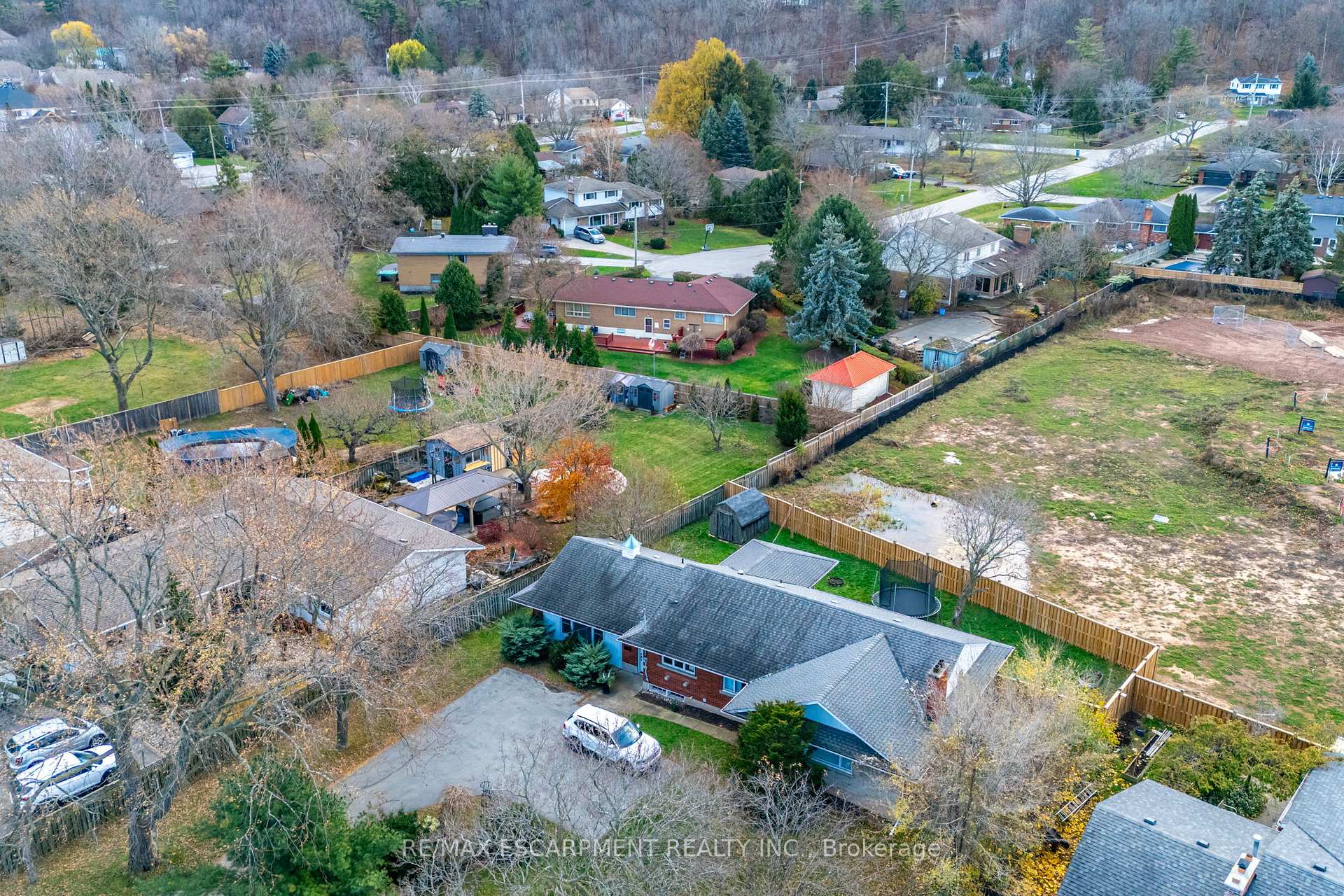 Photo 20 of 248 Main Street, Grimsby, Grimsby Escarpment — HOMEH