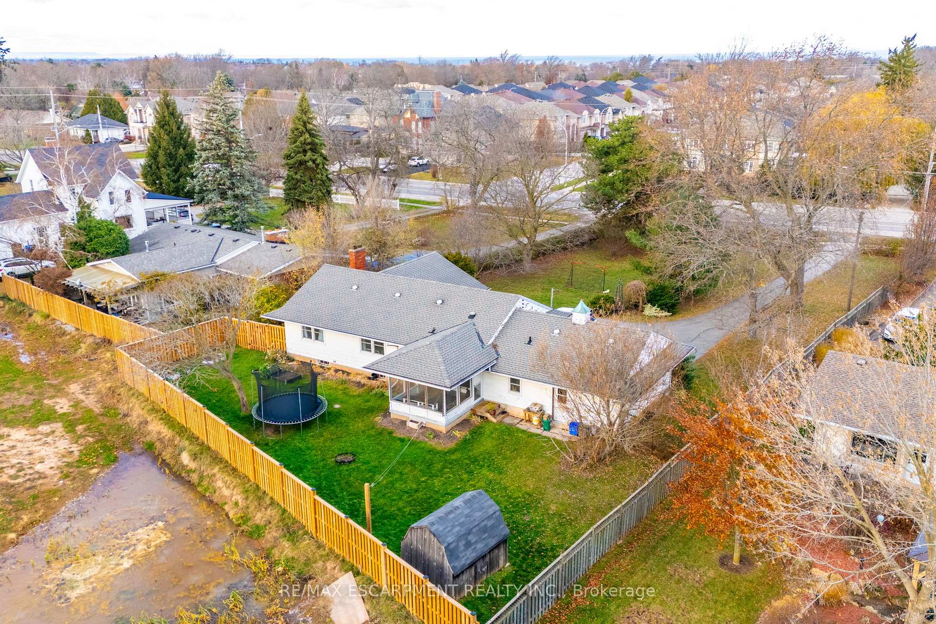 Photo 22 of 248 Main Street, Grimsby, Grimsby Escarpment — HOMEH