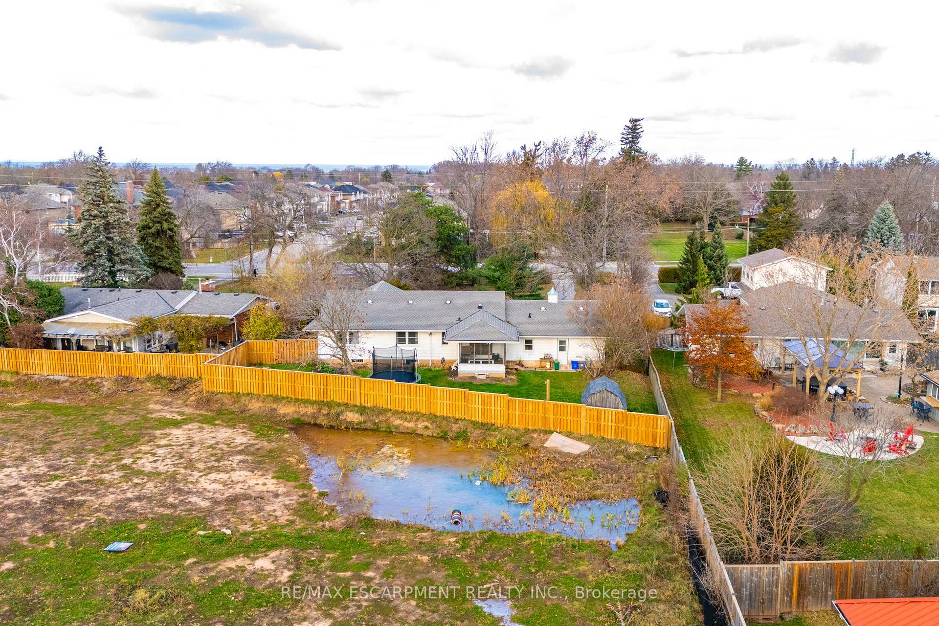 Photo 18 of 248 Main Street, Grimsby, Grimsby Escarpment — HOMEH