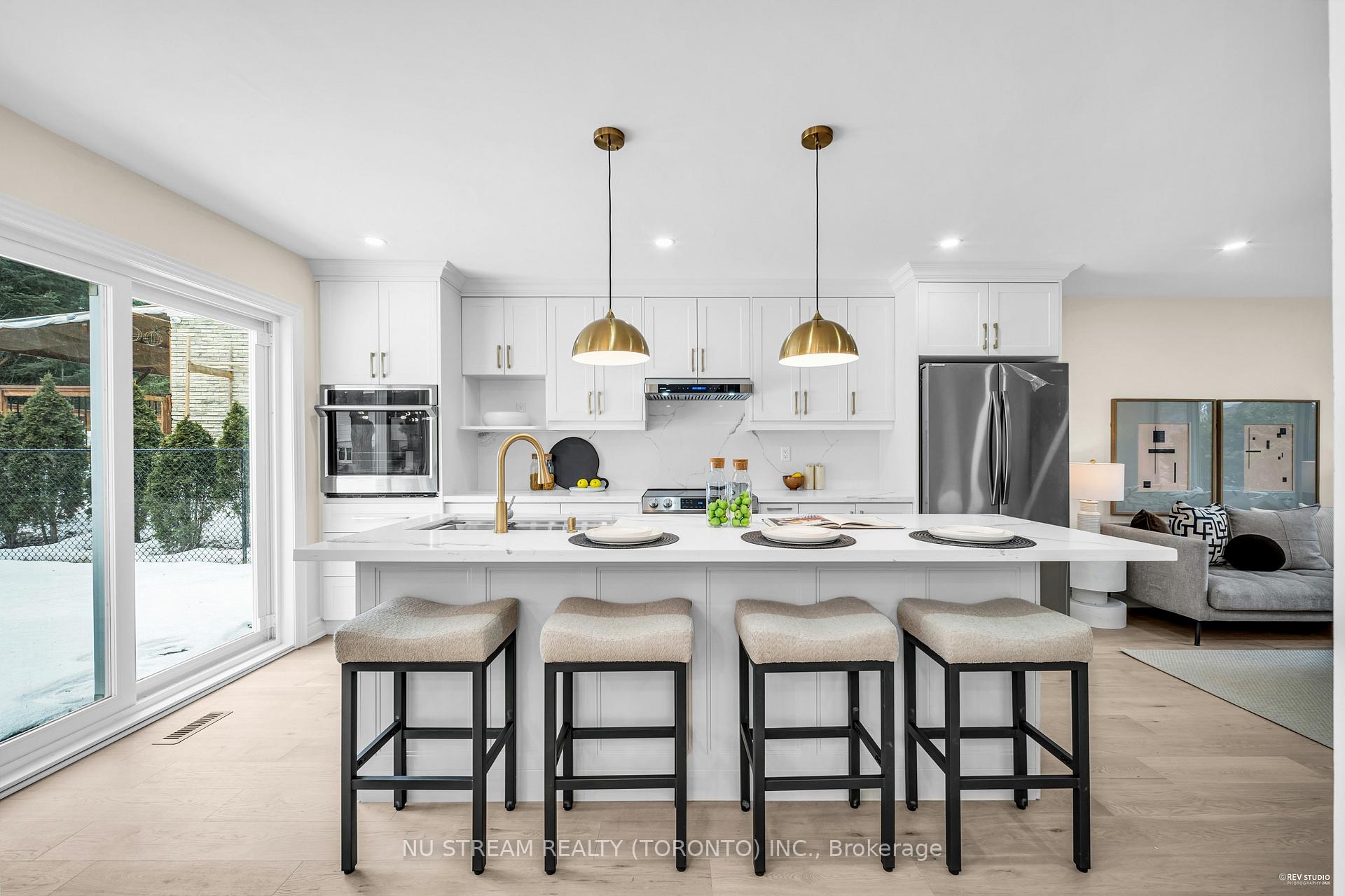 Photo 1 of 9 Liebeck Crescent, Markham, Unionville — HOMEH