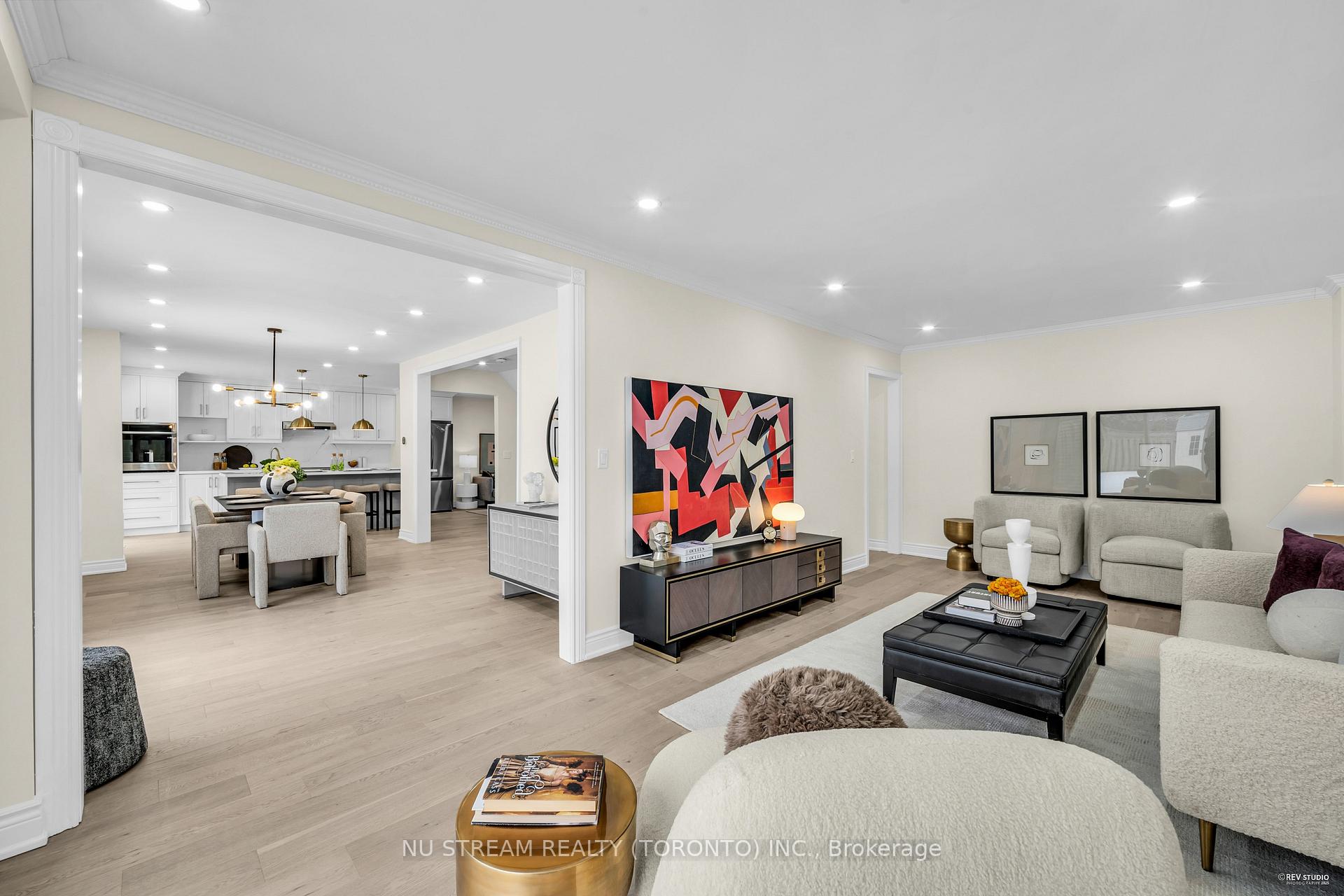 Photo 9 of 9 Liebeck Crescent, Markham, Unionville — HOMEH