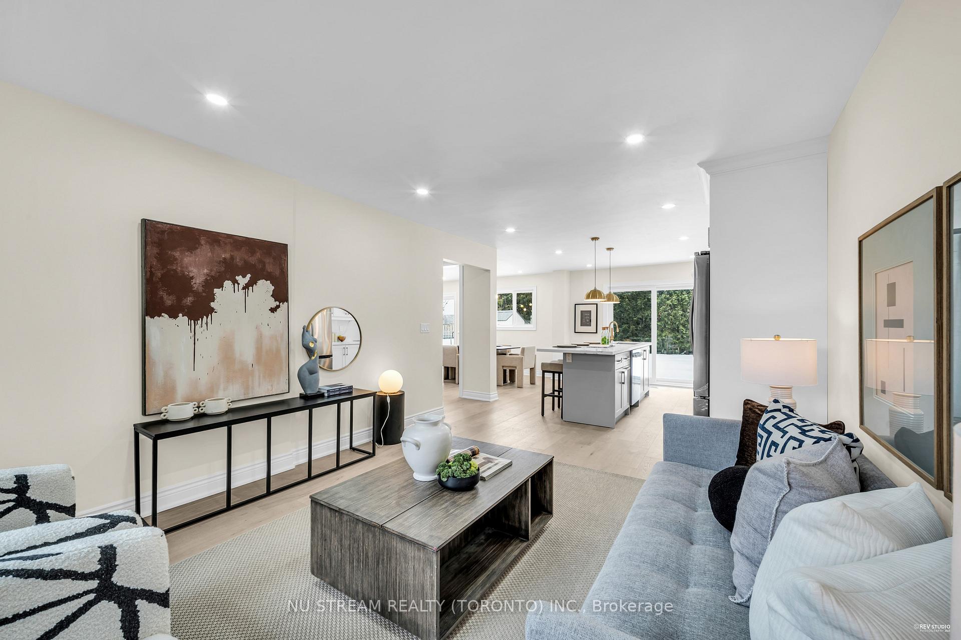 Photo 14 of 9 Liebeck Crescent, Markham, Unionville — HOMEH