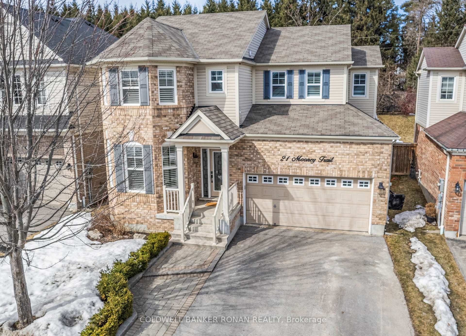 Front of 21 Mooney Trail