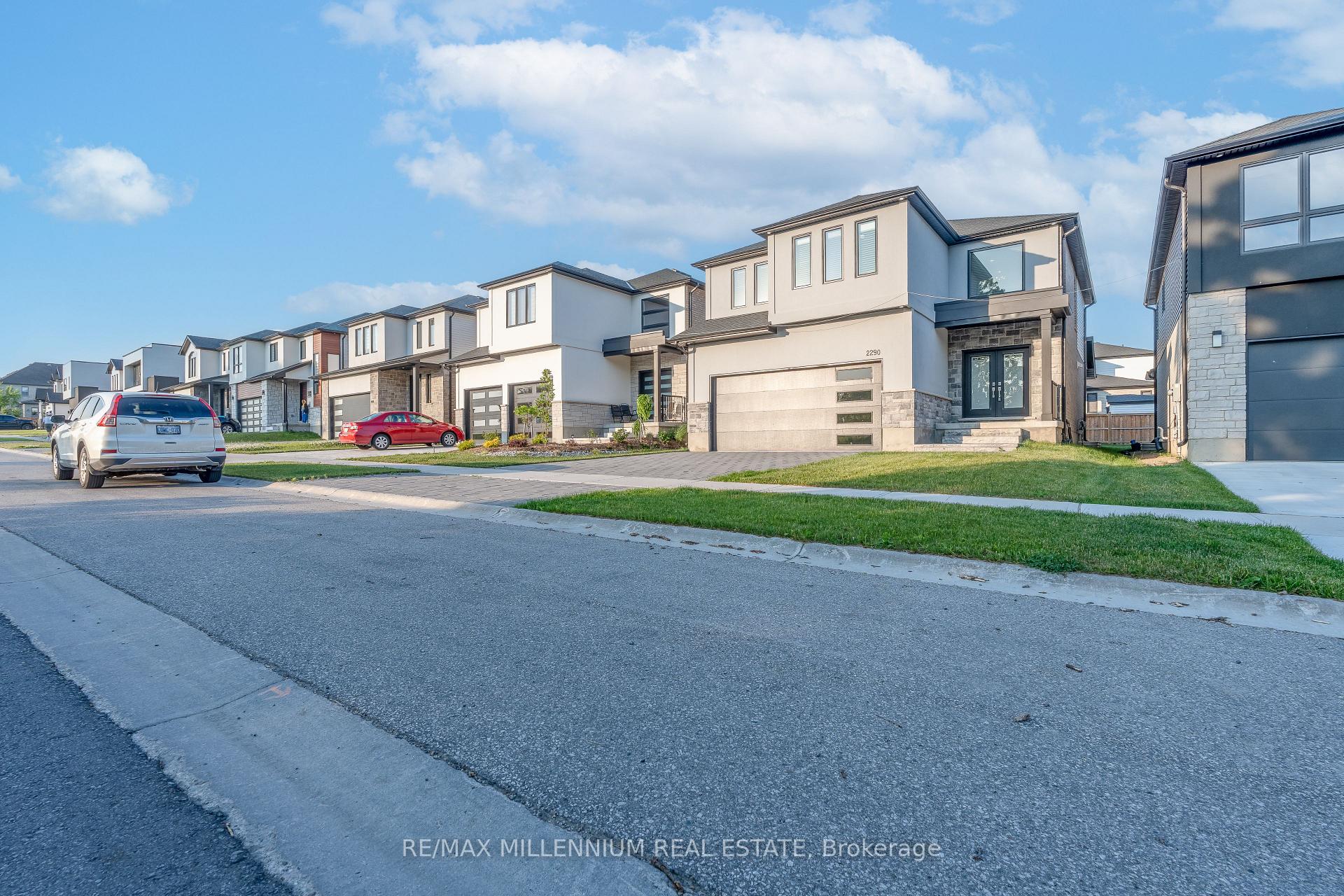 Photo 5 of 2290 Wickerson Road, London, South K — HOMEH