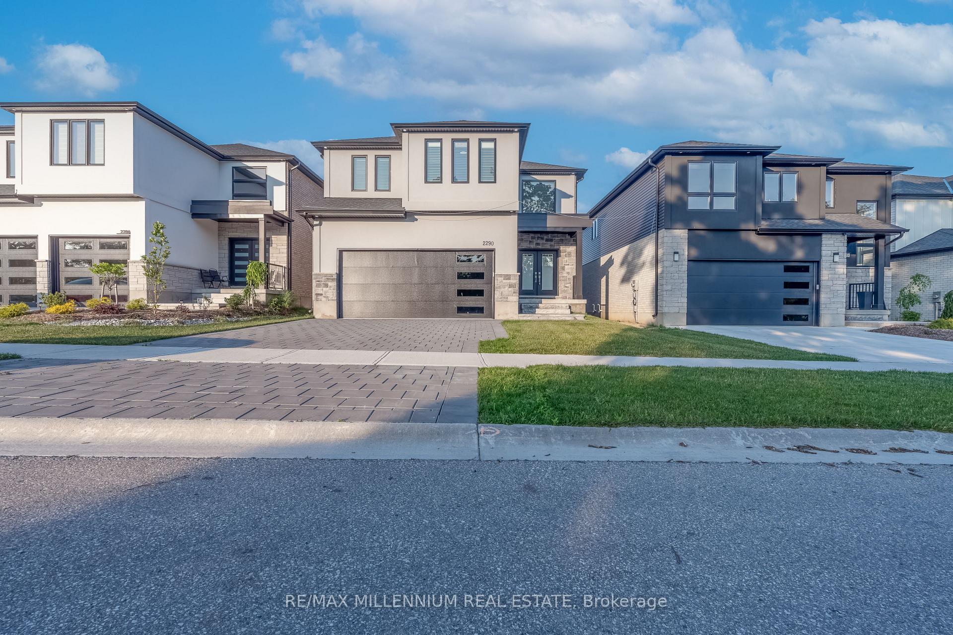 Photo 3 of 2290 Wickerson Road, London, South K — HOMEH