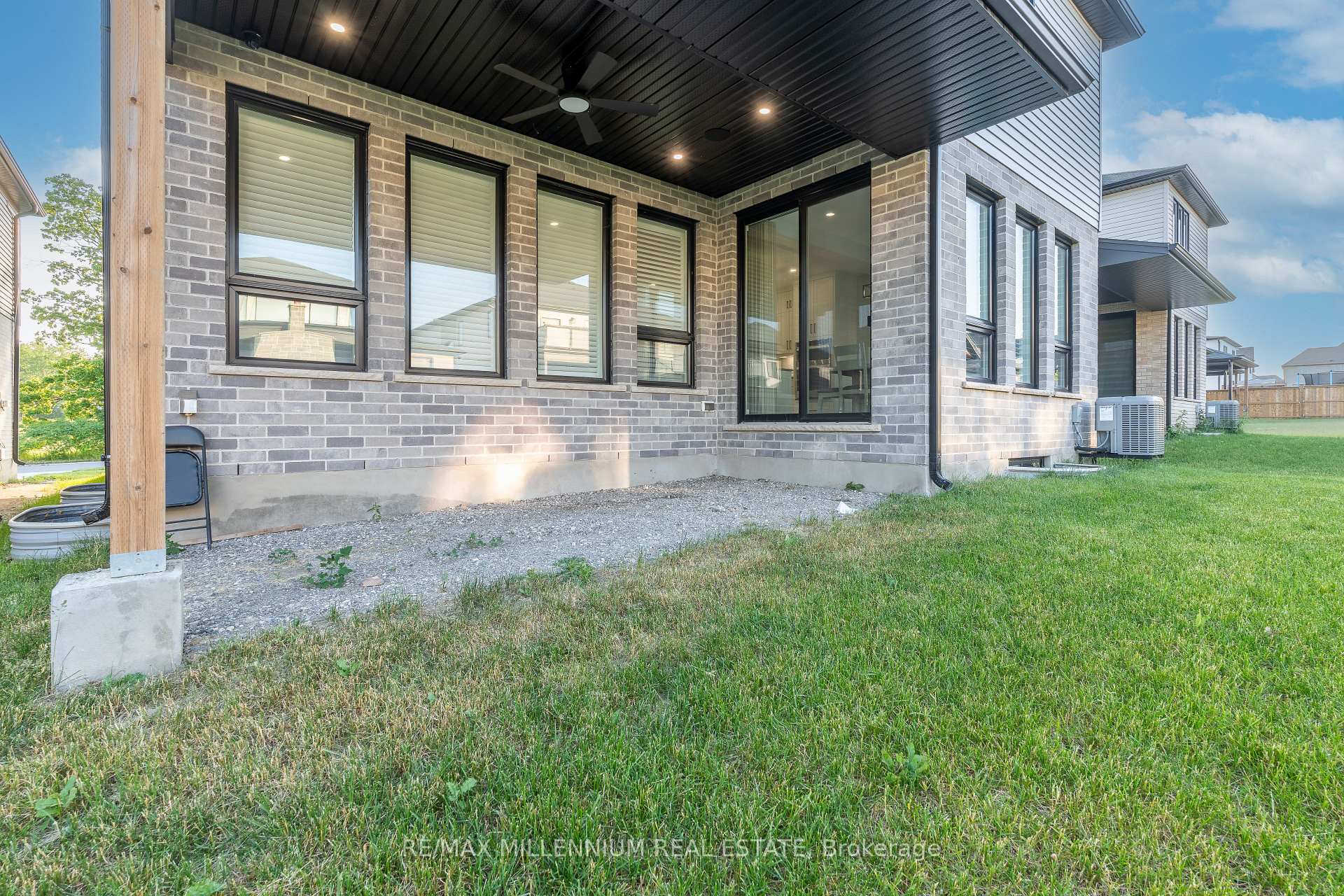 Photo 15 of 2290 Wickerson Road, London, South K — HOMEH