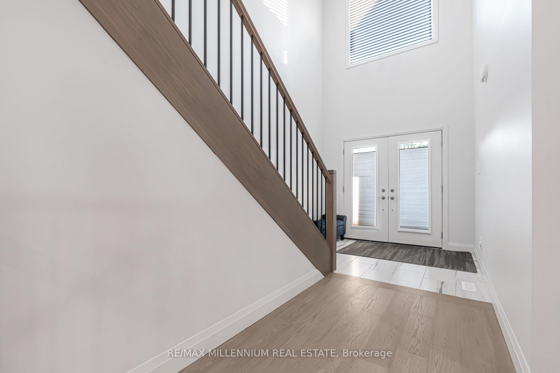 Photo 2 of 2290 Wickerson Road, London, South K — HOMEH