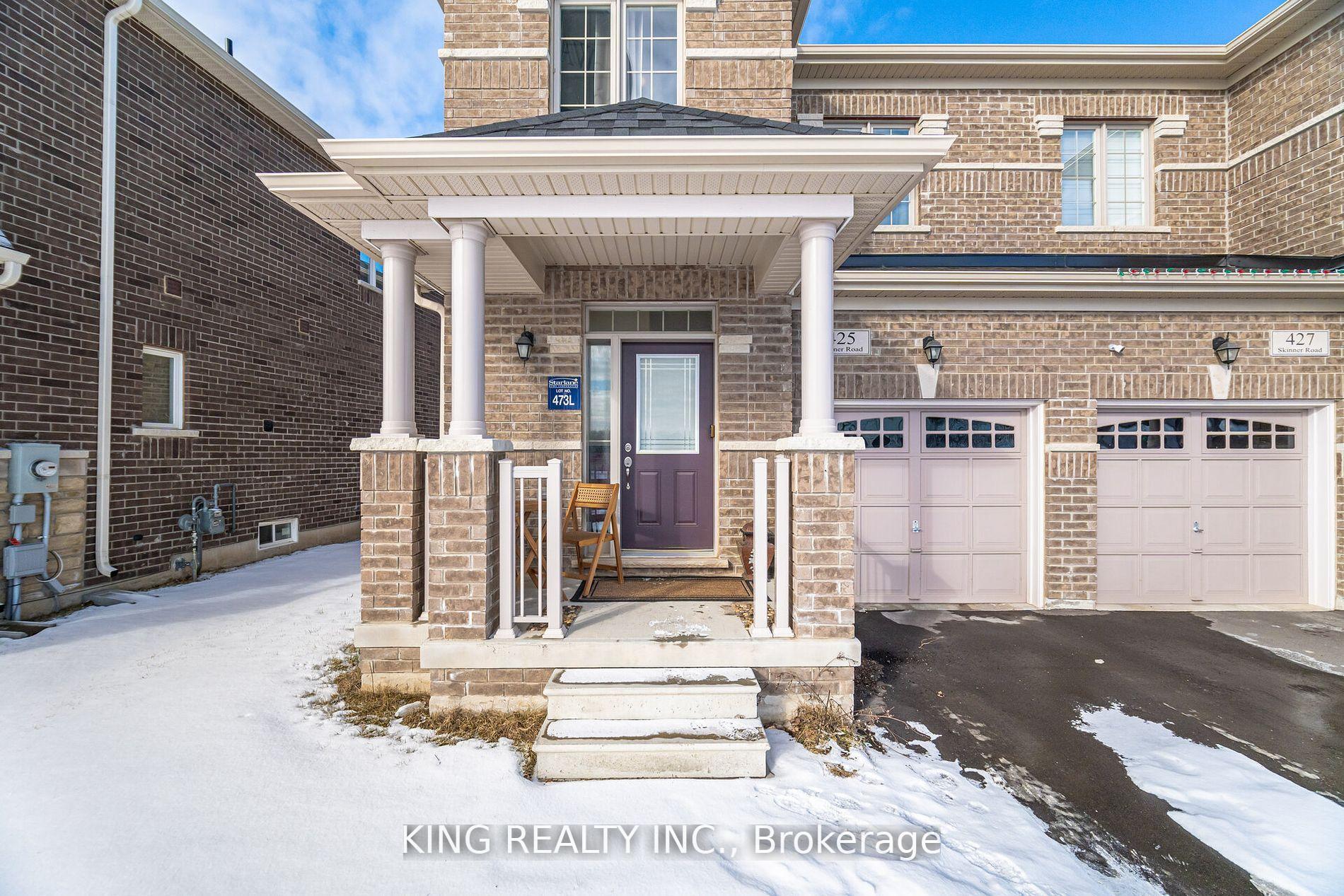 Photo 4 of 425 Skinner Road, Hamilton, Waterdown — HOMEH