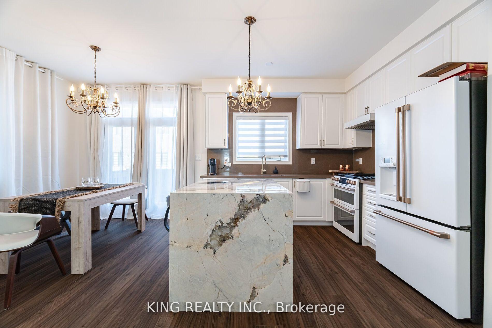 Photo 16 of 425 Skinner Road, Hamilton, Waterdown — HOMEH