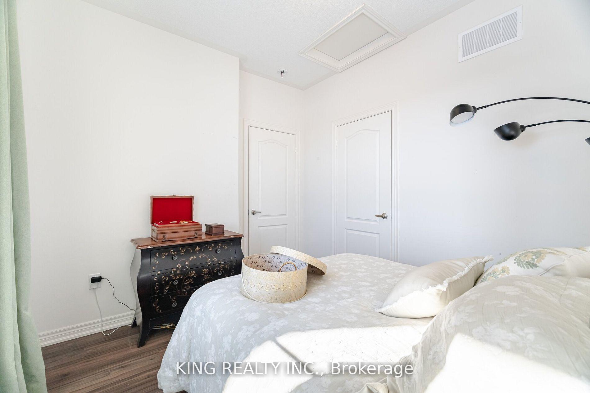 Photo 24 of 425 Skinner Road, Hamilton, Waterdown — HOMEH