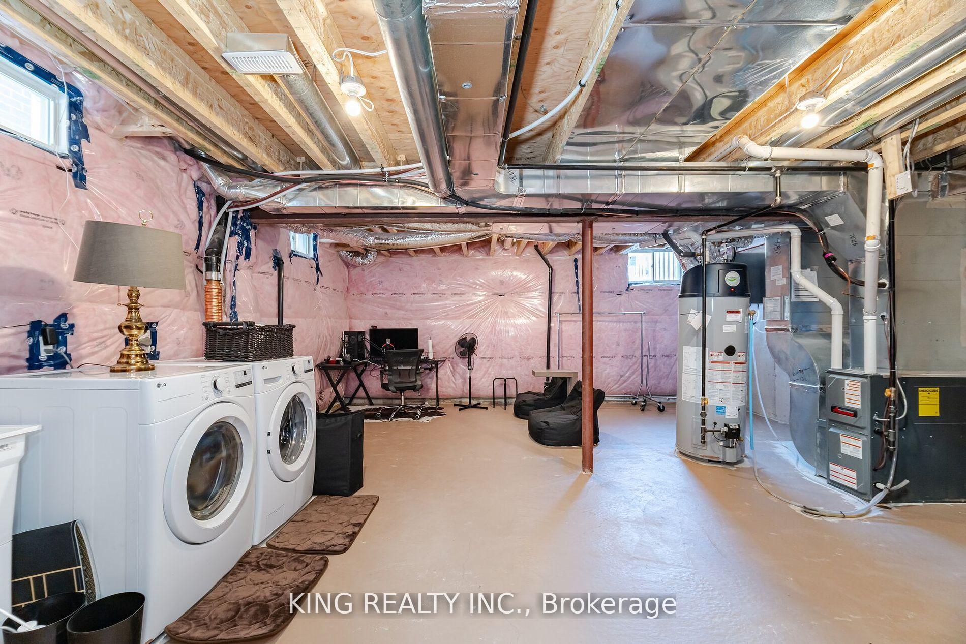 Photo 39 of 425 Skinner Road, Hamilton, Waterdown — HOMEH
