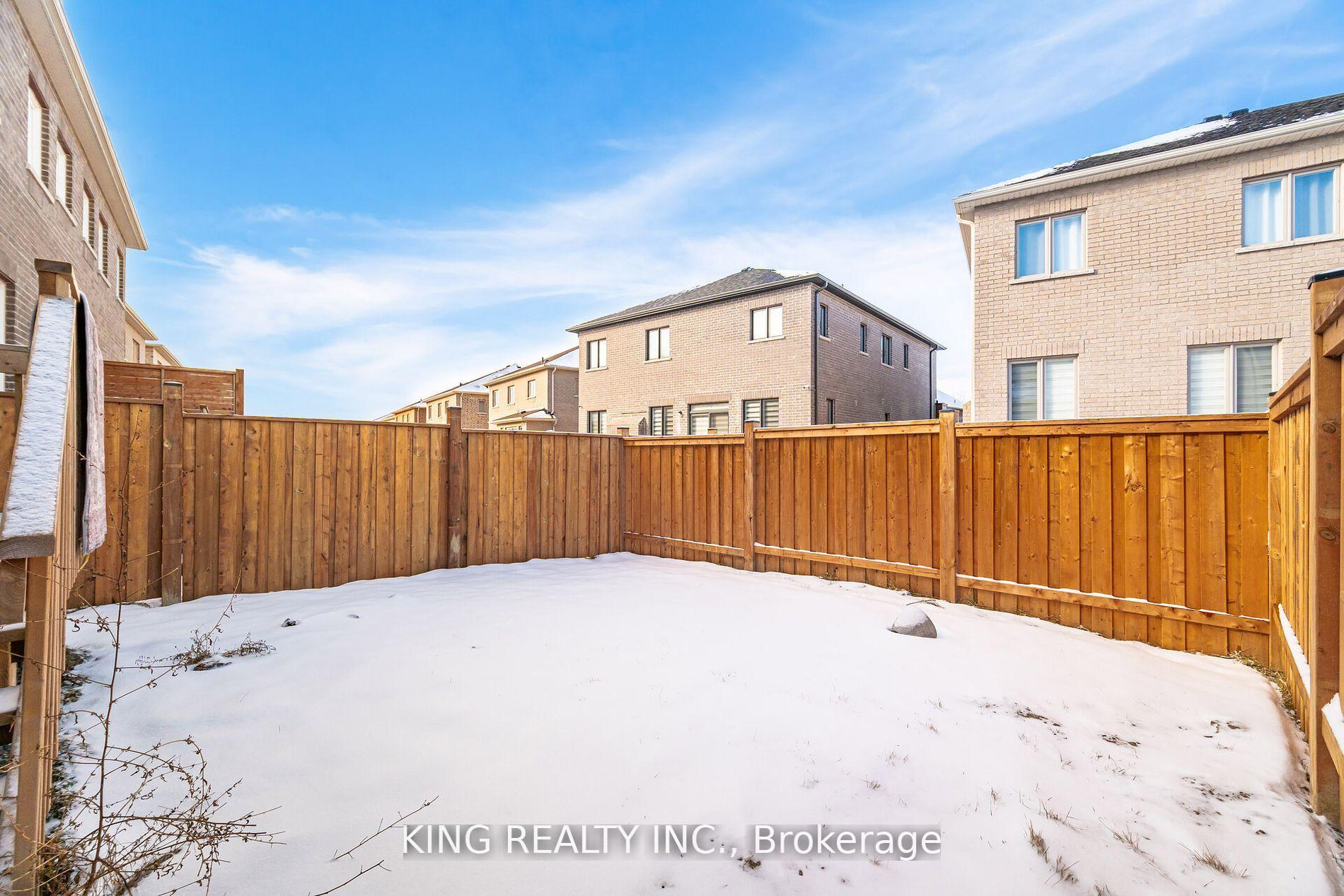 Photo 33 of 425 Skinner Road, Hamilton, Waterdown — HOMEH