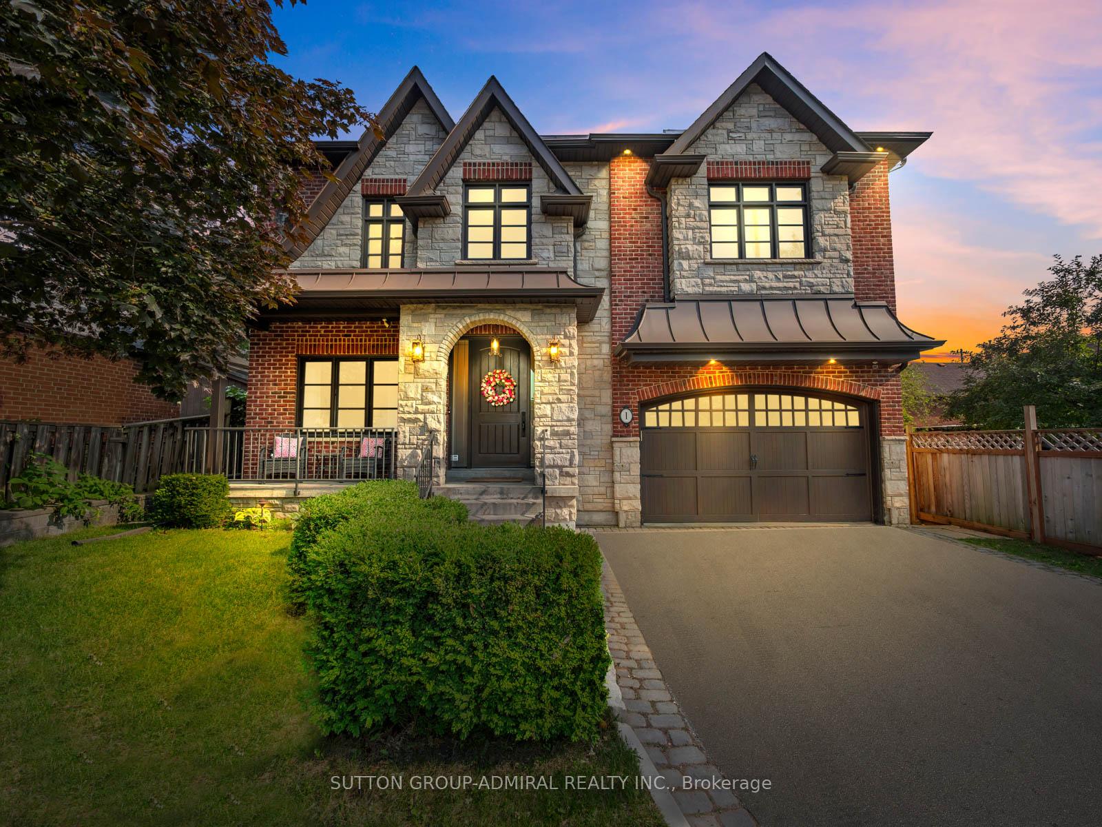 Front of 1 Dustan Crescent