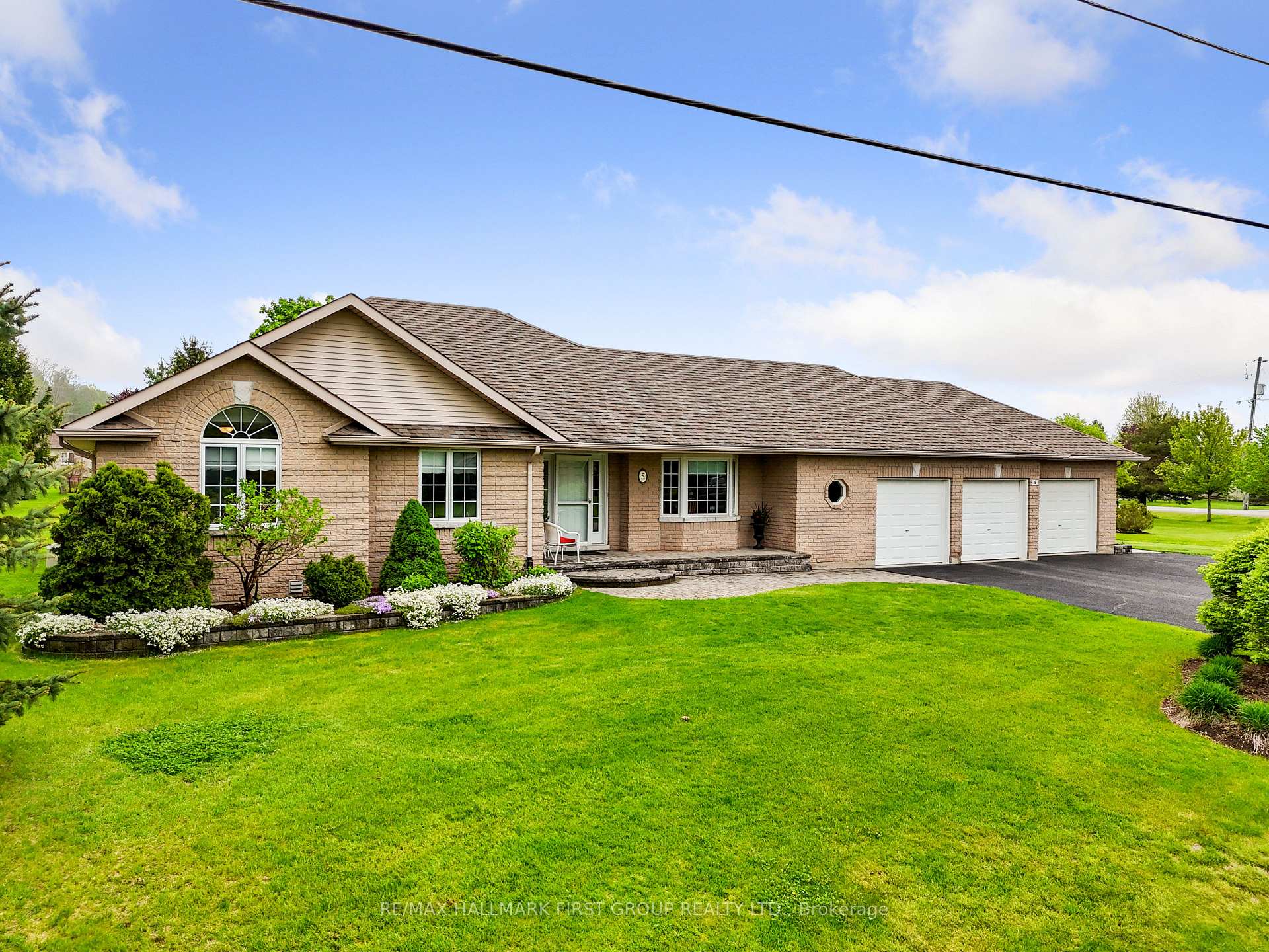 Front of 5 Ravine Drive