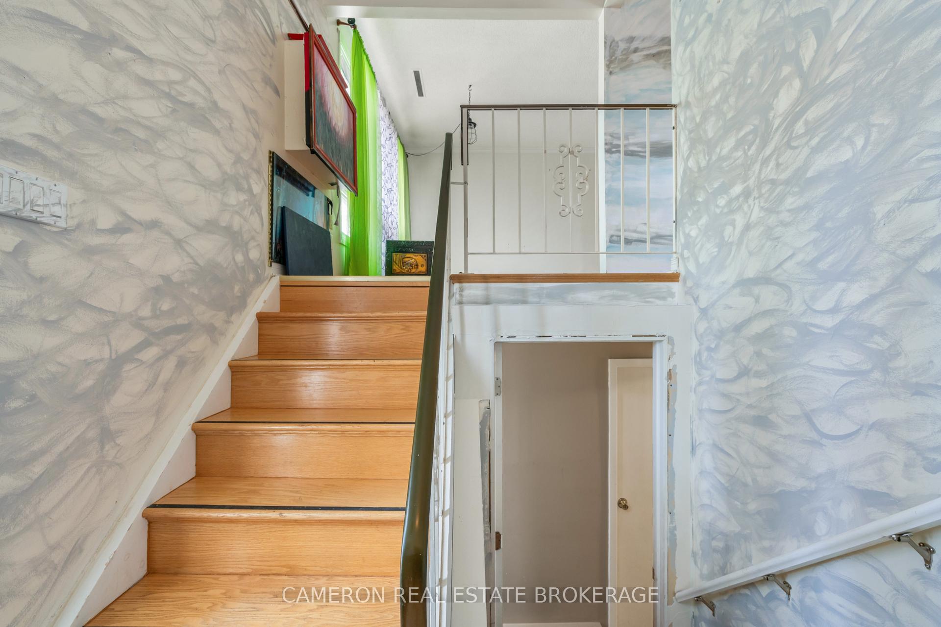 Photo 3 of 751 Montcalm Court, Cornwall — HOMEH