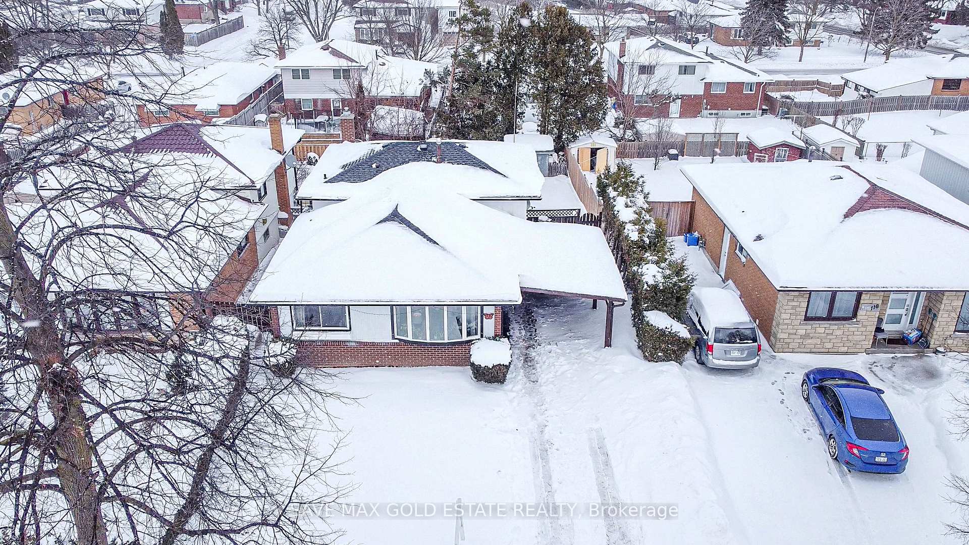Front of 122 Hazelglen Drive