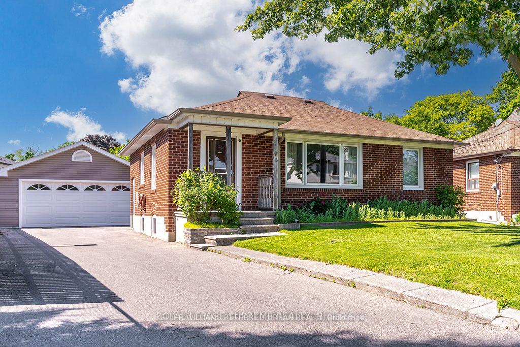 Photo 1 of 74 Roberta Drive, Toronto, Englemount-Lawrence — HOMEH