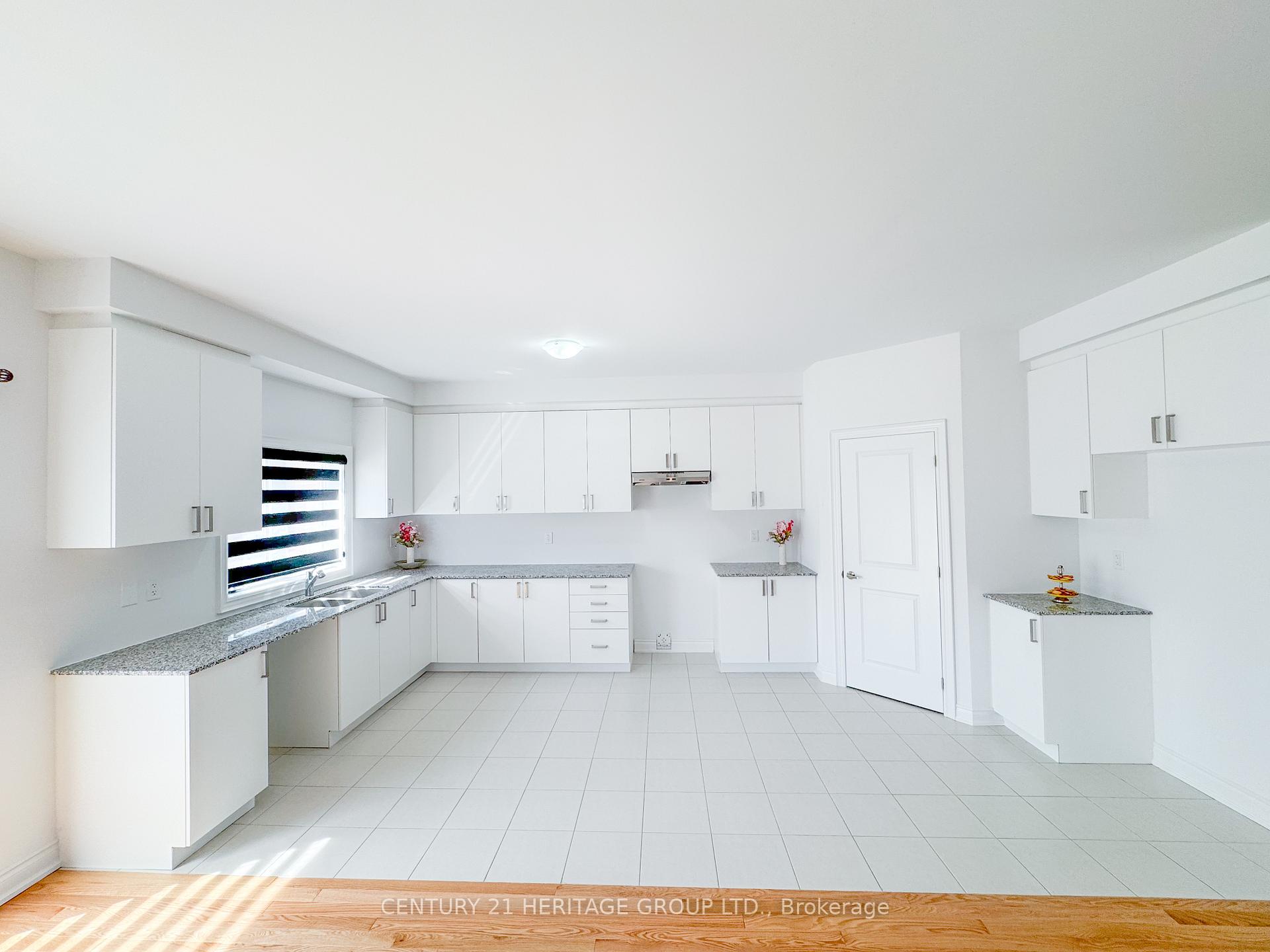 Photo 14 of 13 Amber Drive, Wasaga Beach — HOMEH