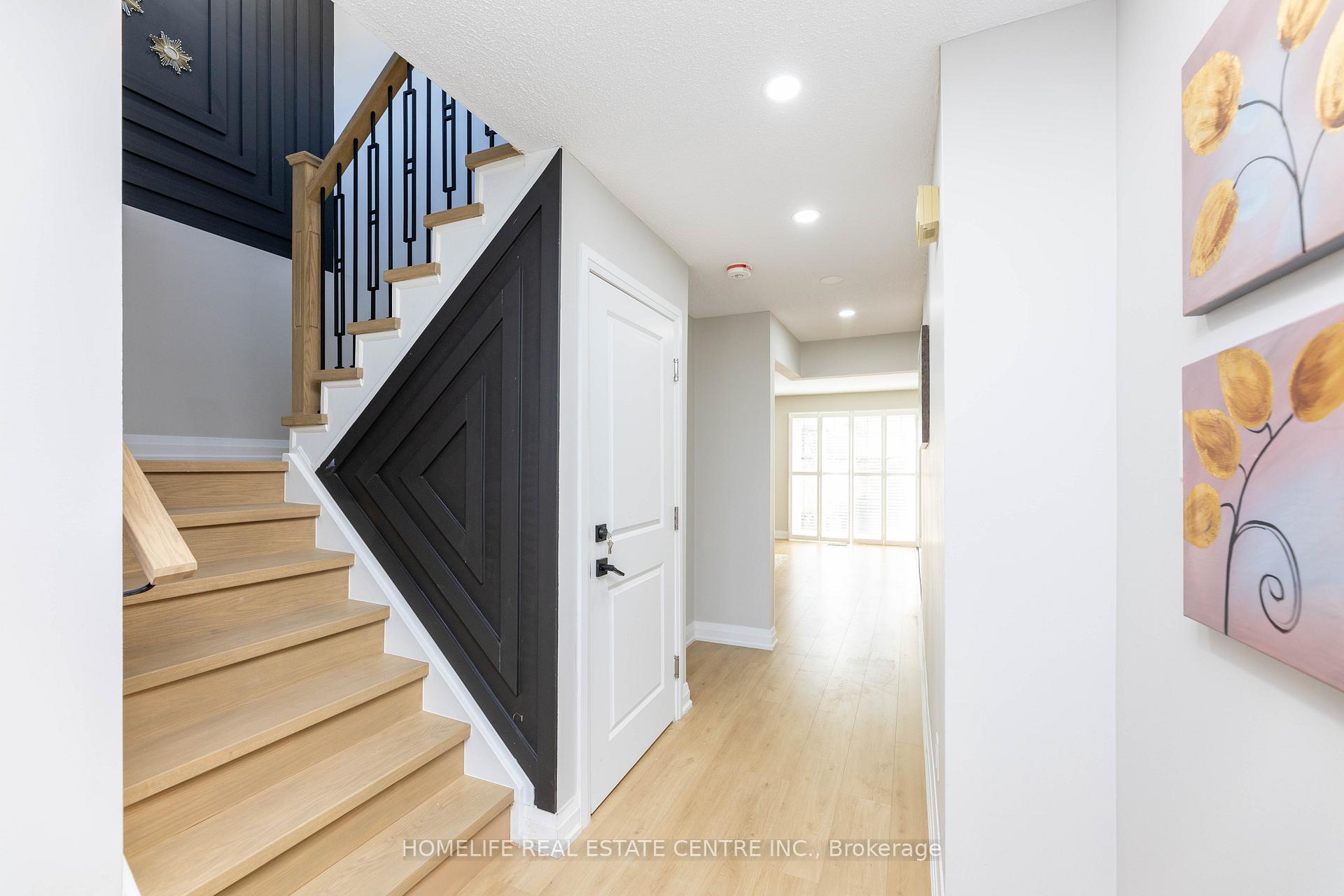 Photo 12 of 7 Markham Street, Brampton, Central Park — HOMEH