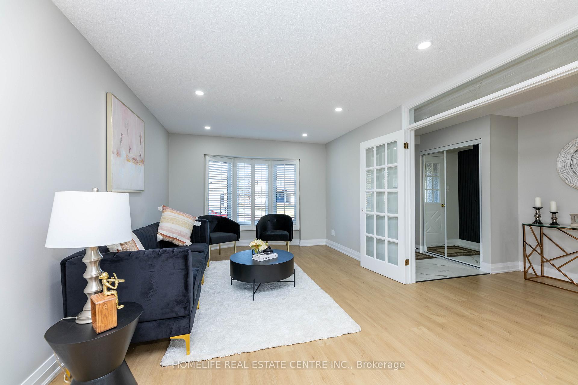Photo 2 of 7 Markham Street, Brampton, Central Park — HOMEH