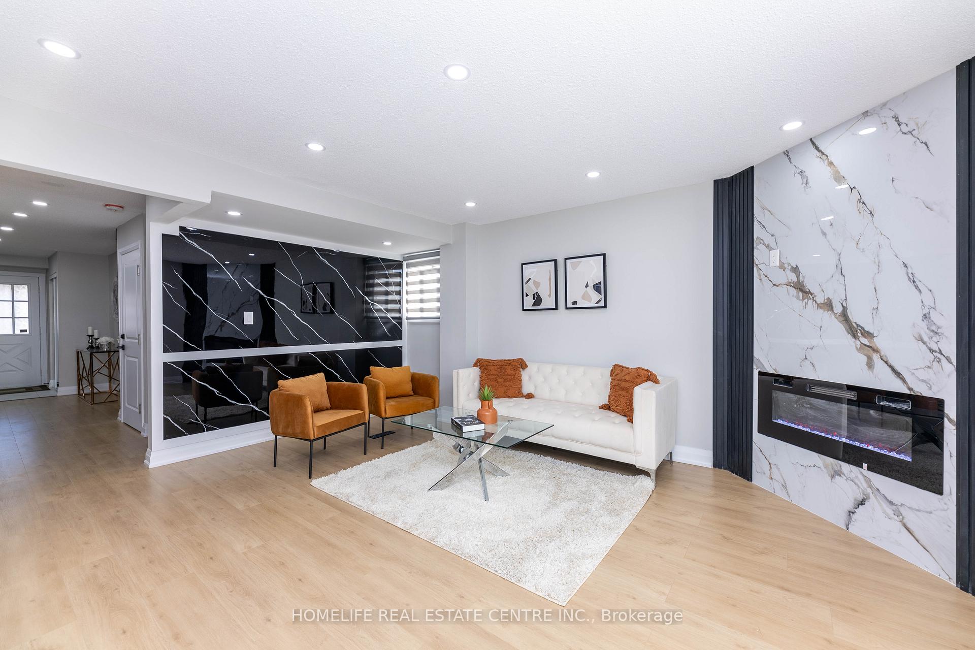 Photo 6 of 7 Markham Street, Brampton, Central Park — HOMEH