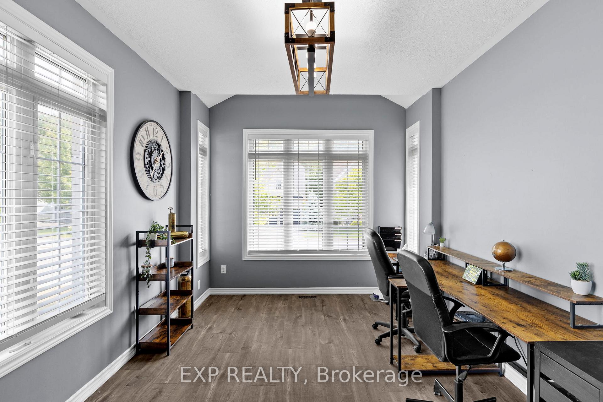 Photo 5 of 105 White Sands Way, Wasaga Beach — HOMEH