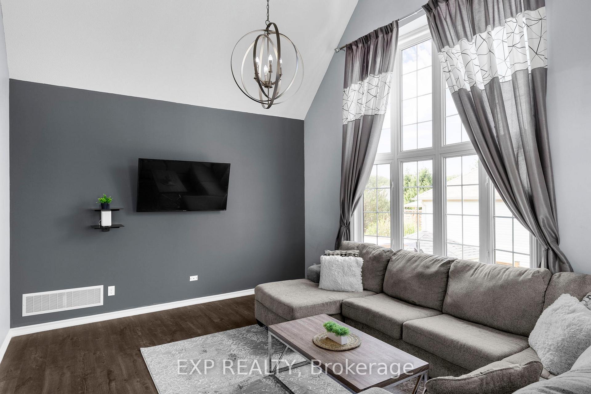 Photo 34 of 105 White Sands Way, Wasaga Beach — HOMEH