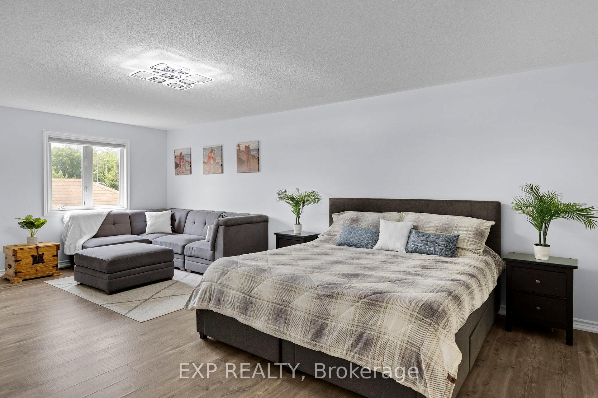Photo 12 of 105 White Sands Way, Wasaga Beach — HOMEH